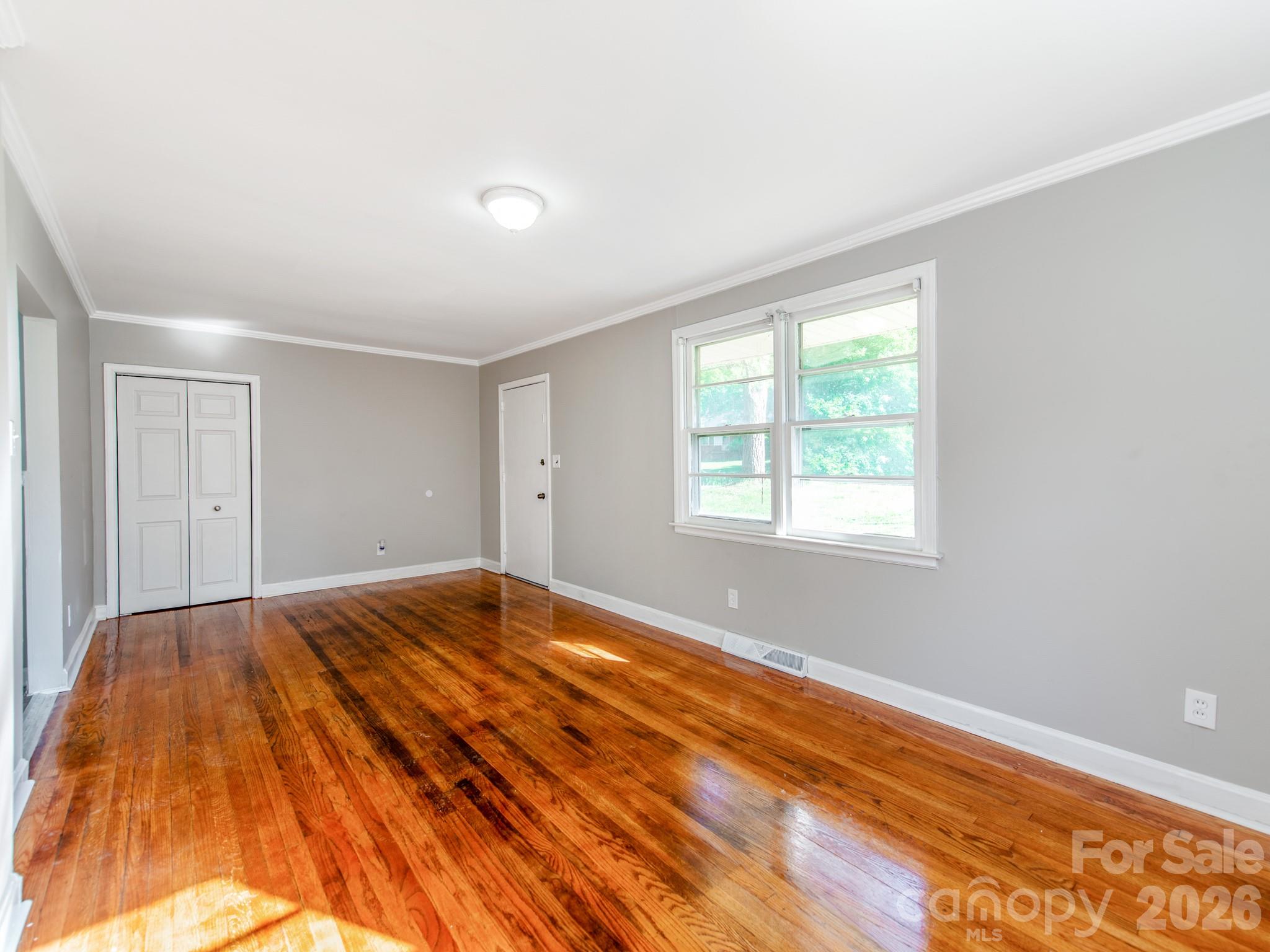 814 Wilbrown Circle Property Photo 3