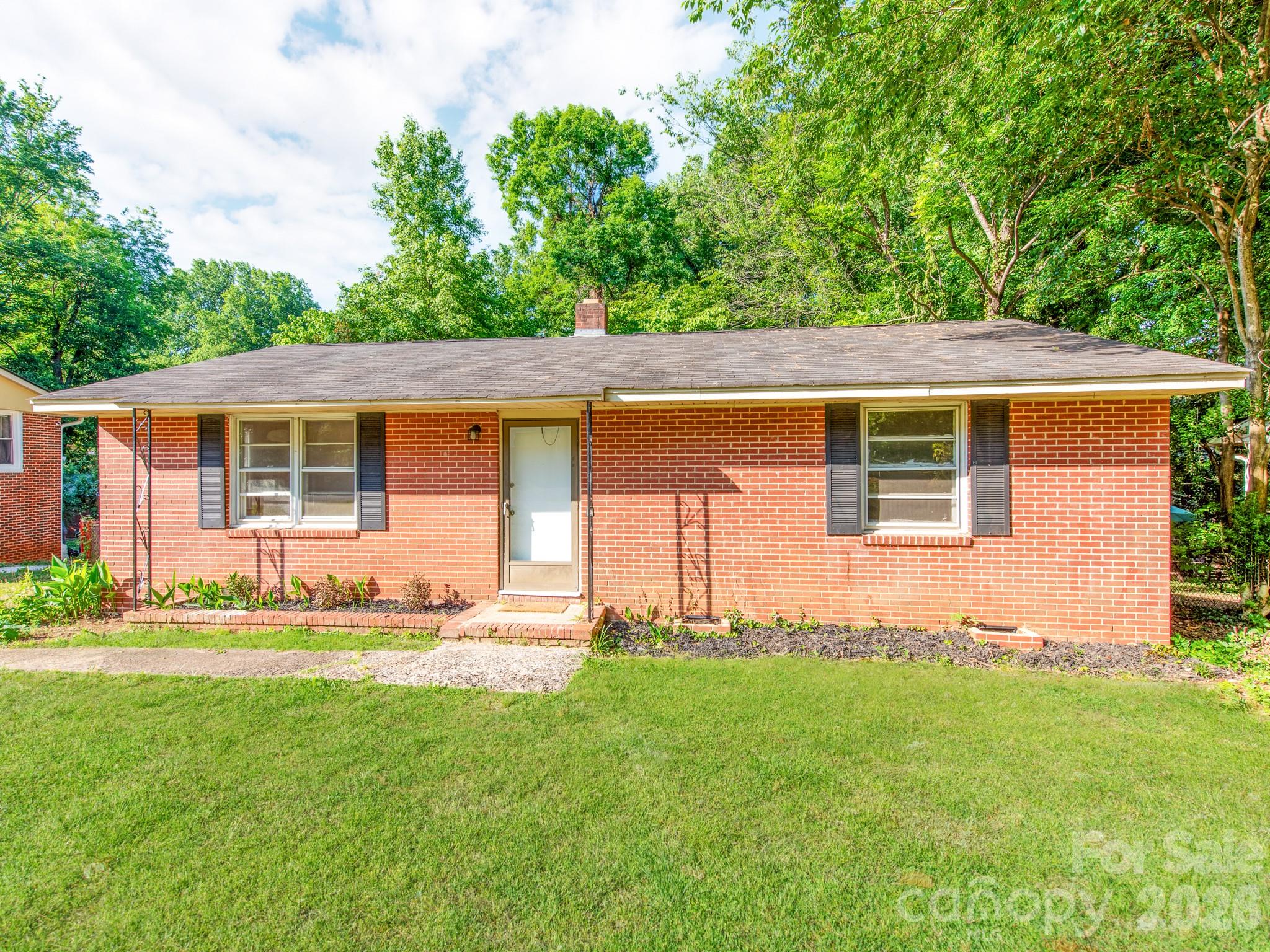 814 Wilbrown Circle Property Photo 6