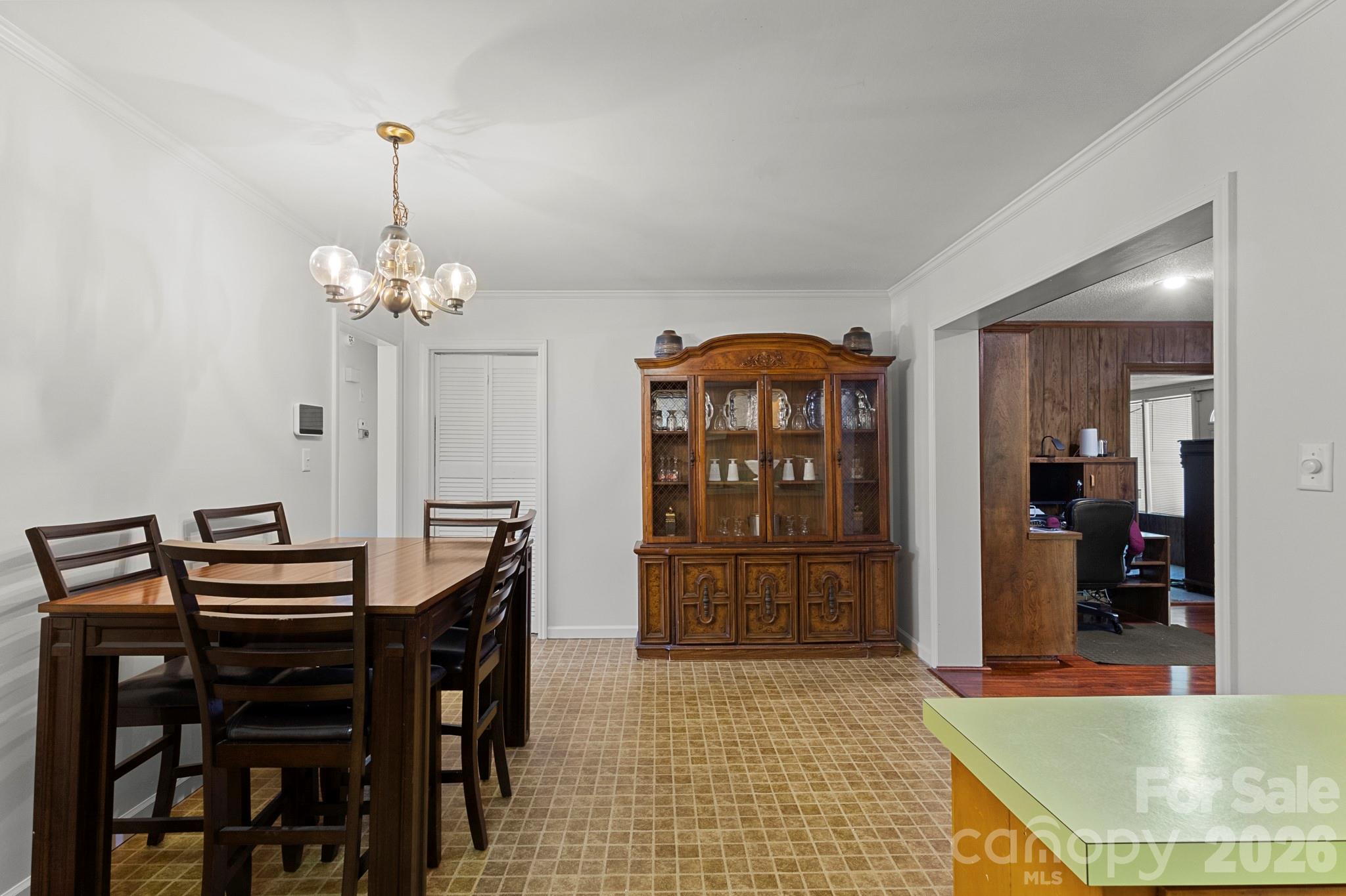 3326 Dunaire Drive Property Photo 7