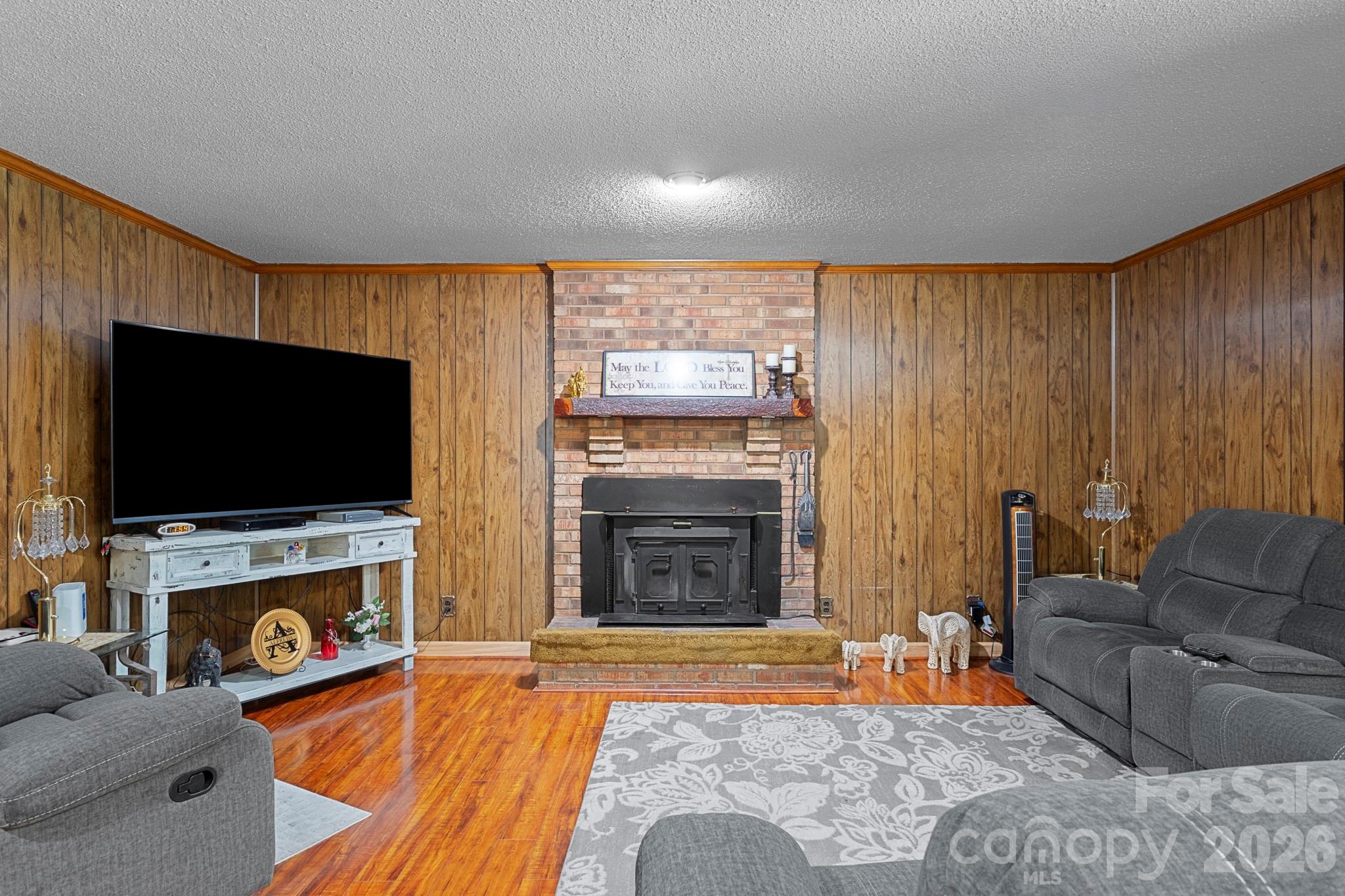 3326 Dunaire Drive Property Photo 9