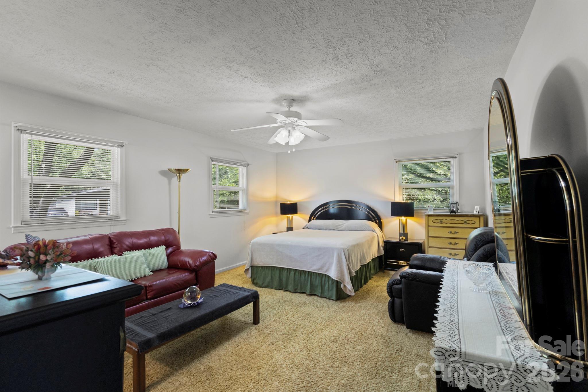3326 Dunaire Drive Property Photo 13