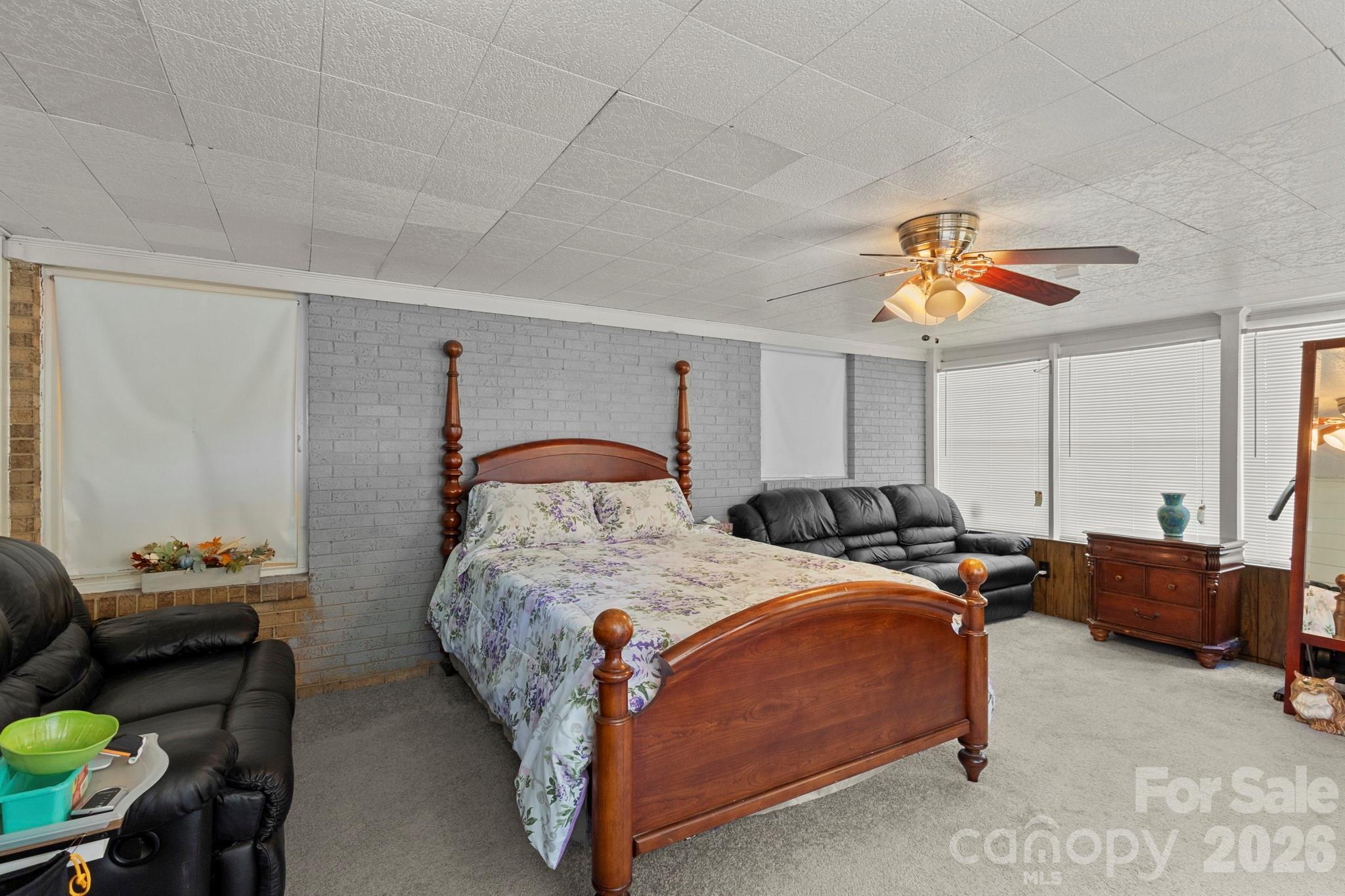3326 Dunaire Drive Property Photo 21