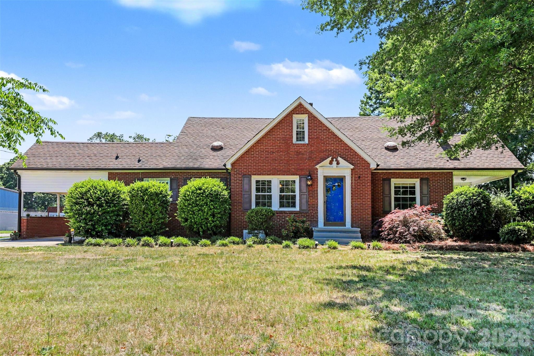 2068 Statesville Highway Property Photo 3