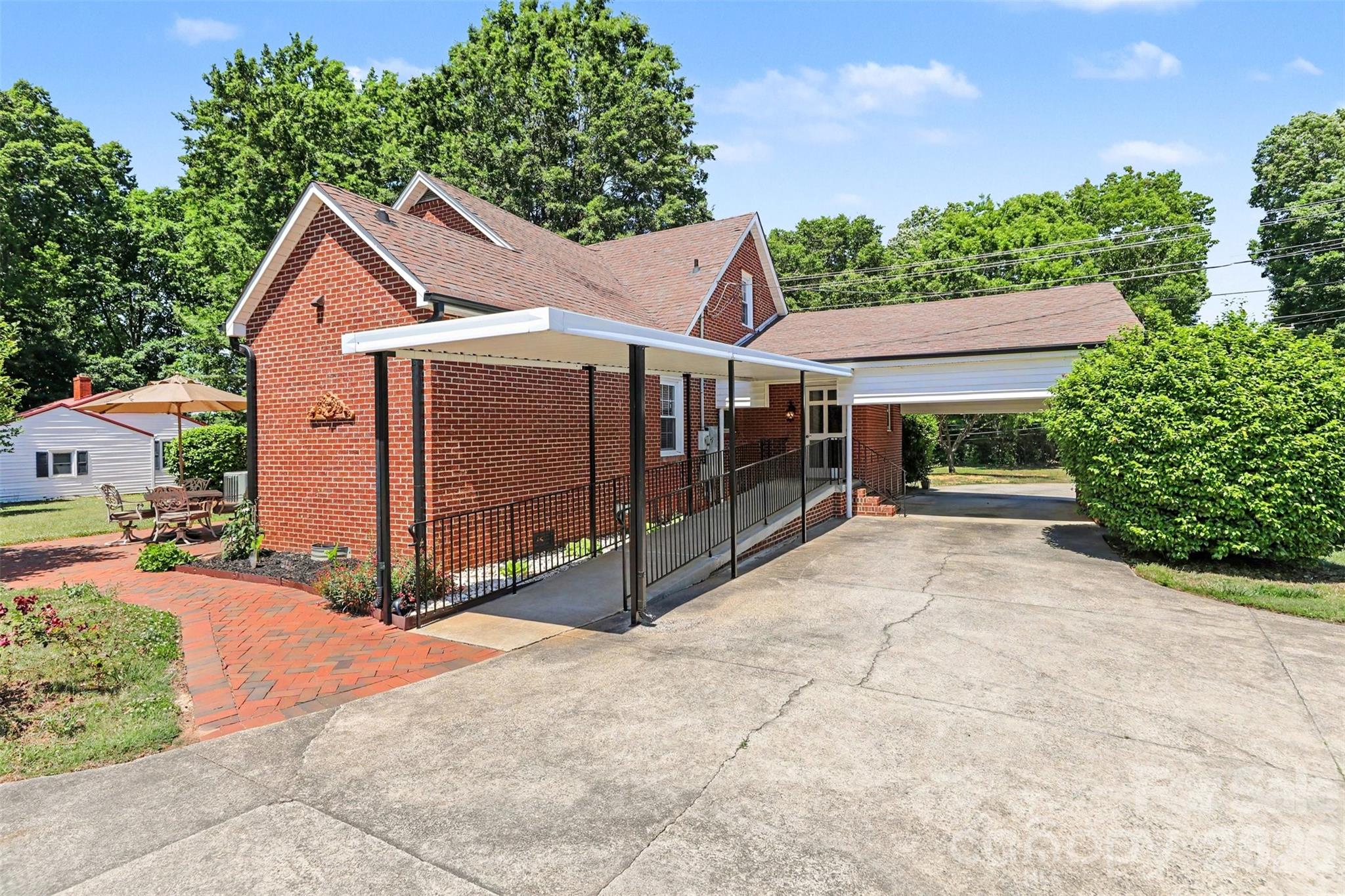 2068 Statesville Highway Property Photo 27