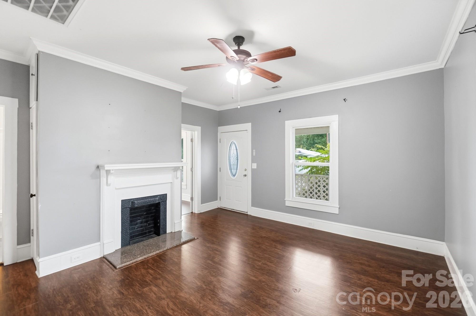 1002 N Ridge Avenue Property Photo 10