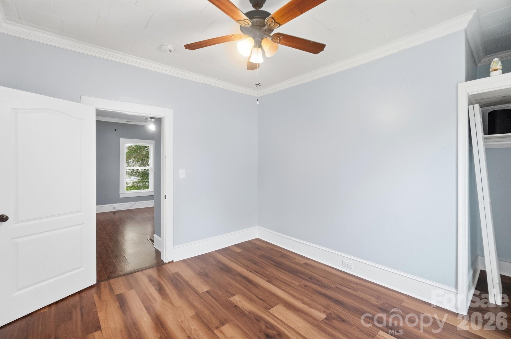 1002 N Ridge Avenue Property Photo 18