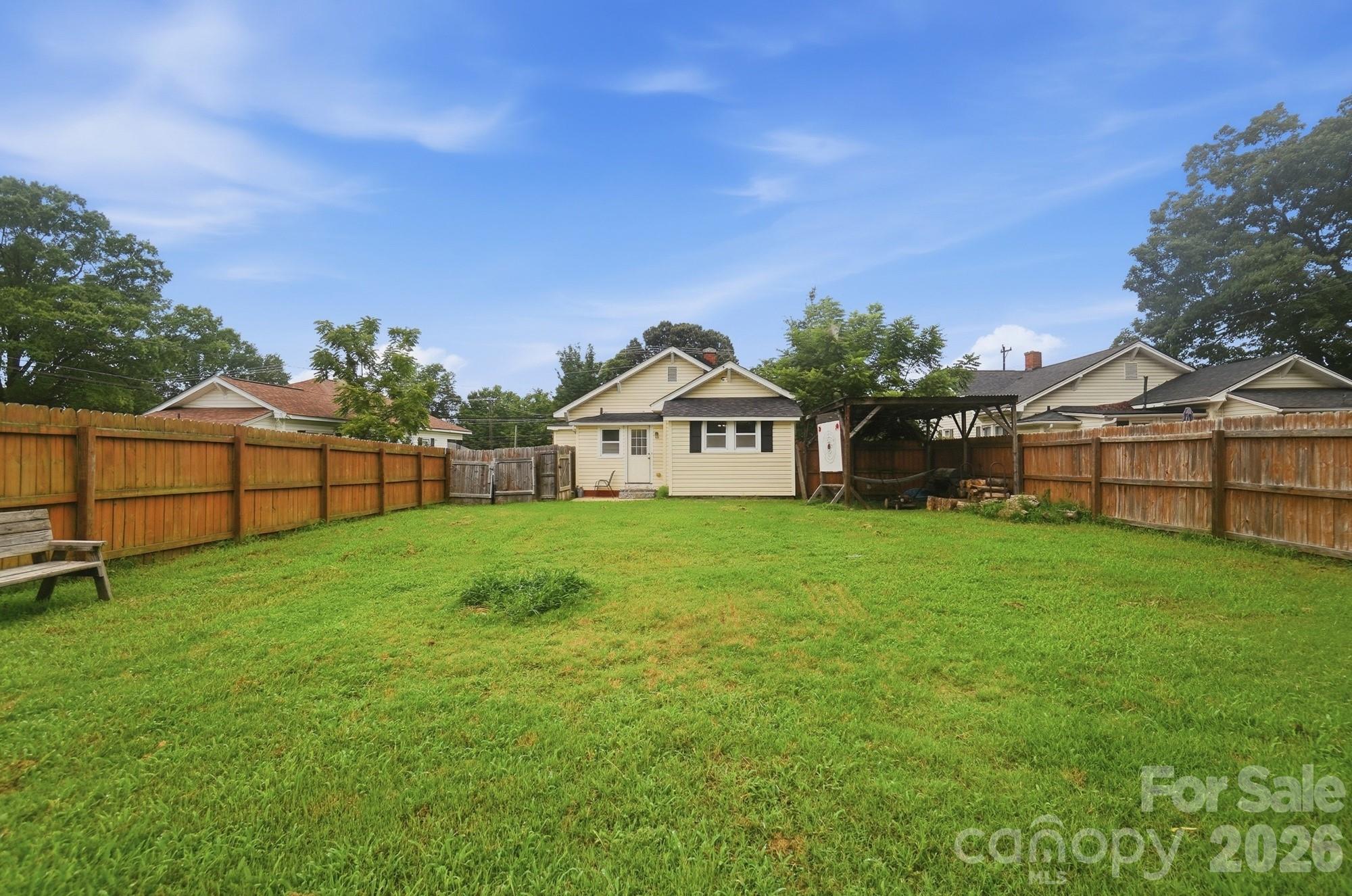 1002 N Ridge Avenue Property Photo 33