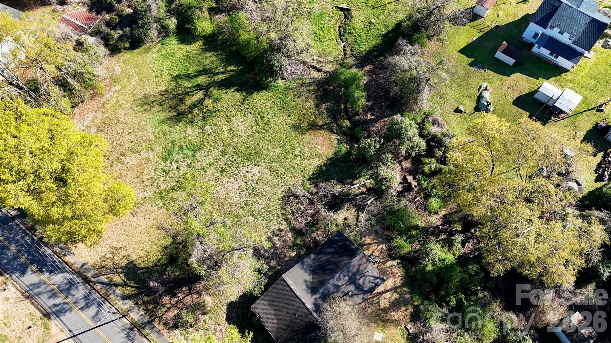 33 Pinecrest Avenue Property Photo 1