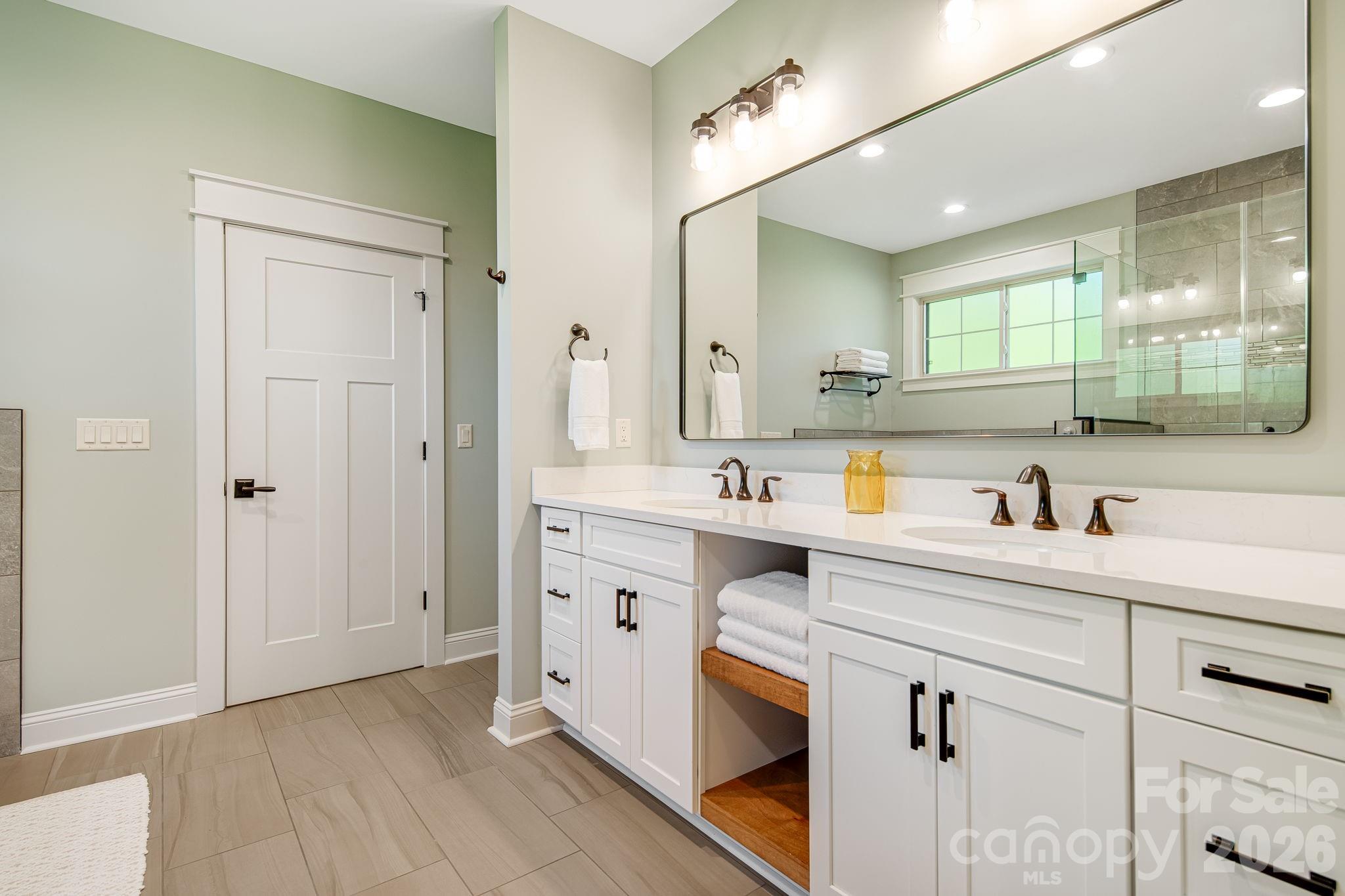 30 Shipman Parkway Property Photo 21