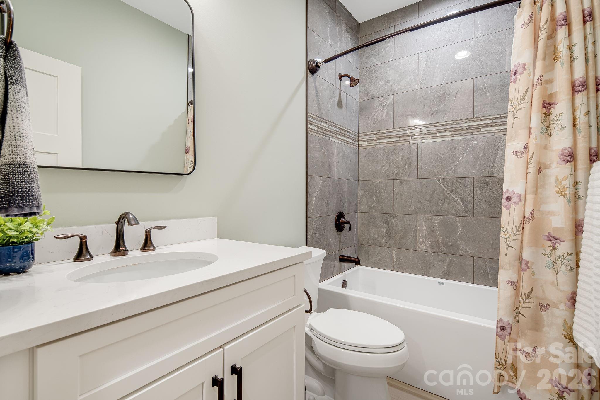 30 Shipman Parkway Property Photo 27