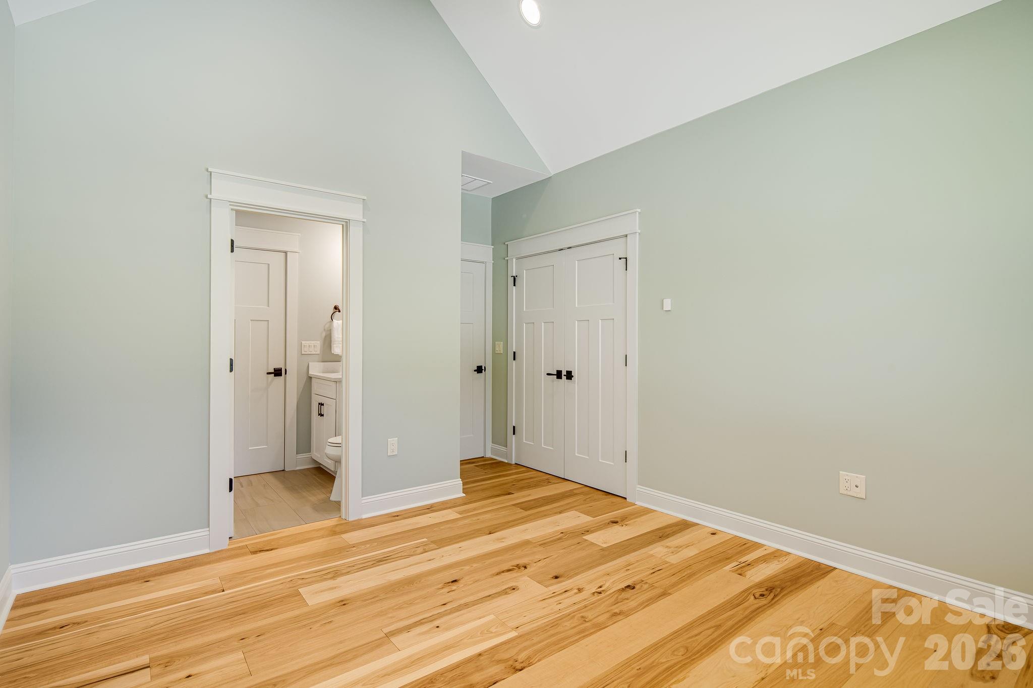 30 Shipman Parkway Property Photo 28