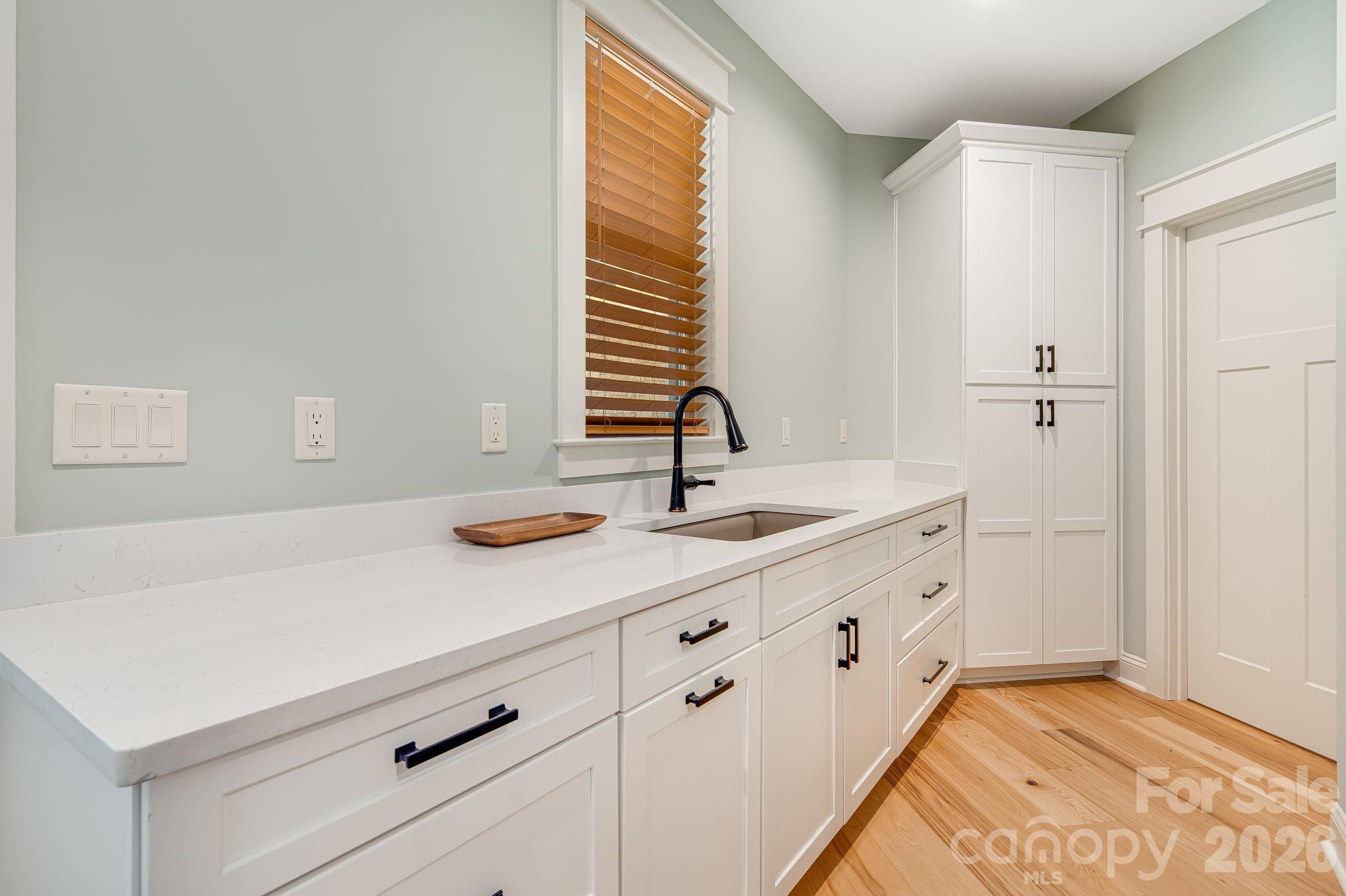 30 Shipman Parkway Property Photo 35
