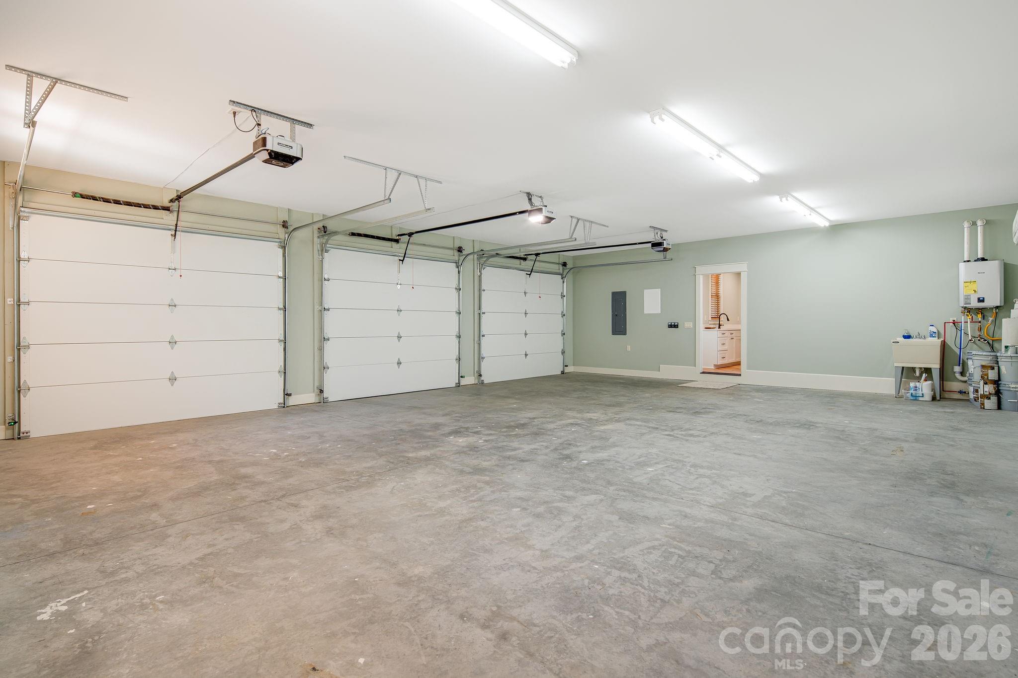 30 Shipman Parkway Property Photo 37