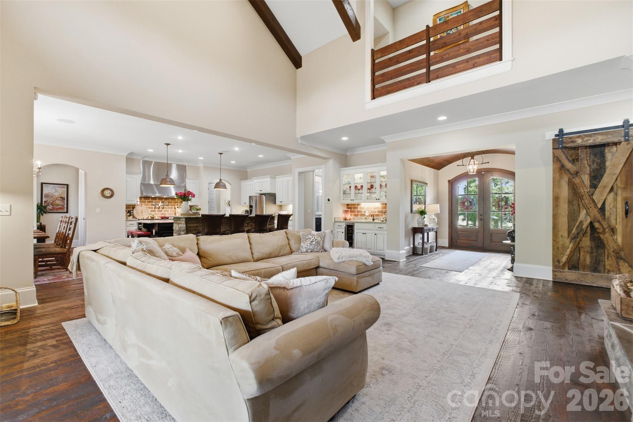425 Bridlepath Trail Property Photo 6