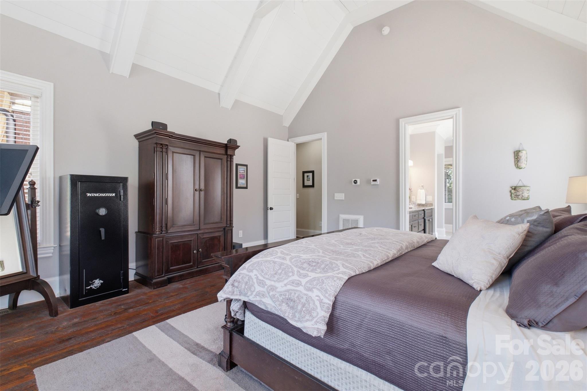 425 Bridlepath Trail Property Photo 14