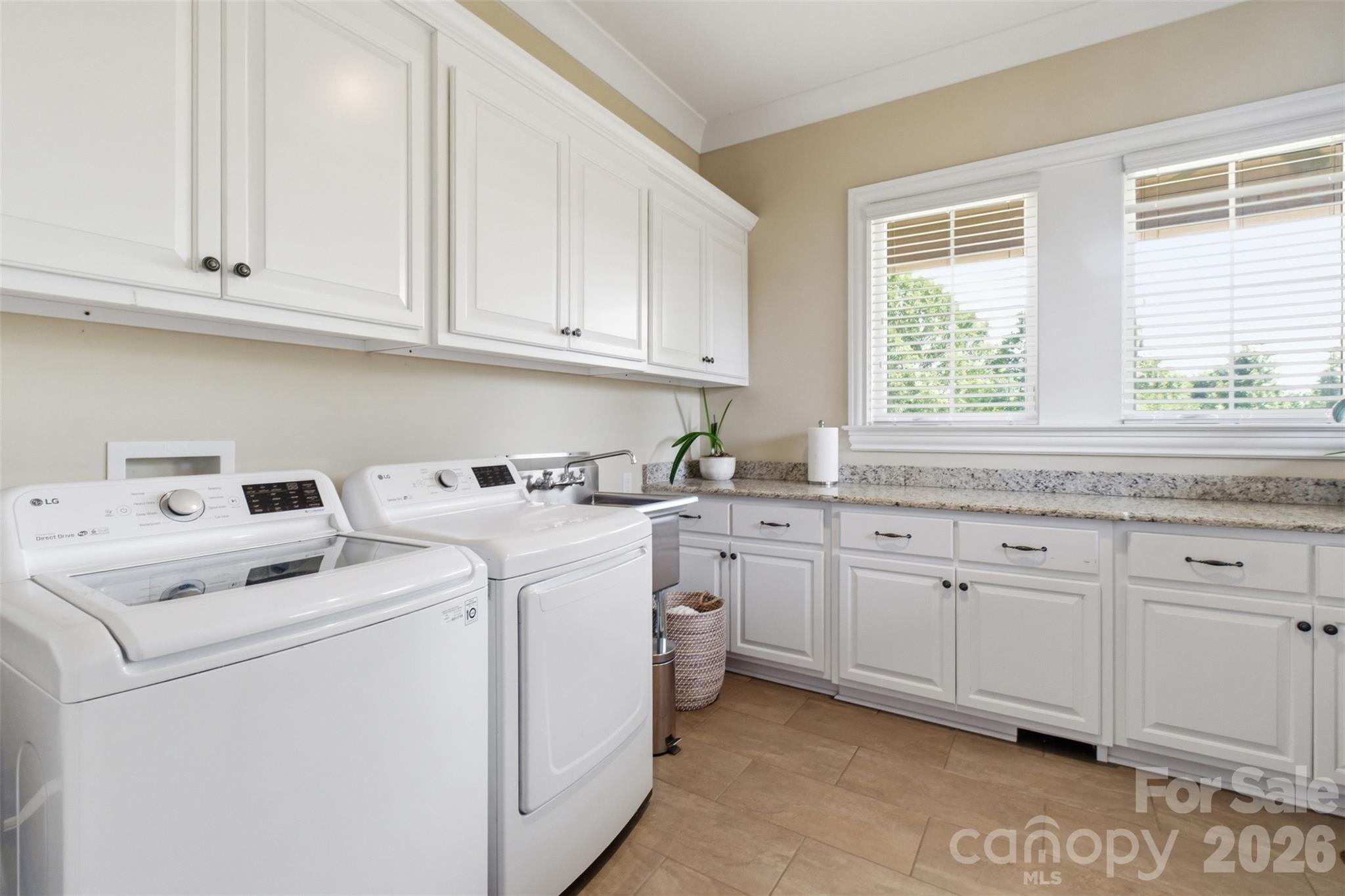 425 Bridlepath Trail Property Photo 23