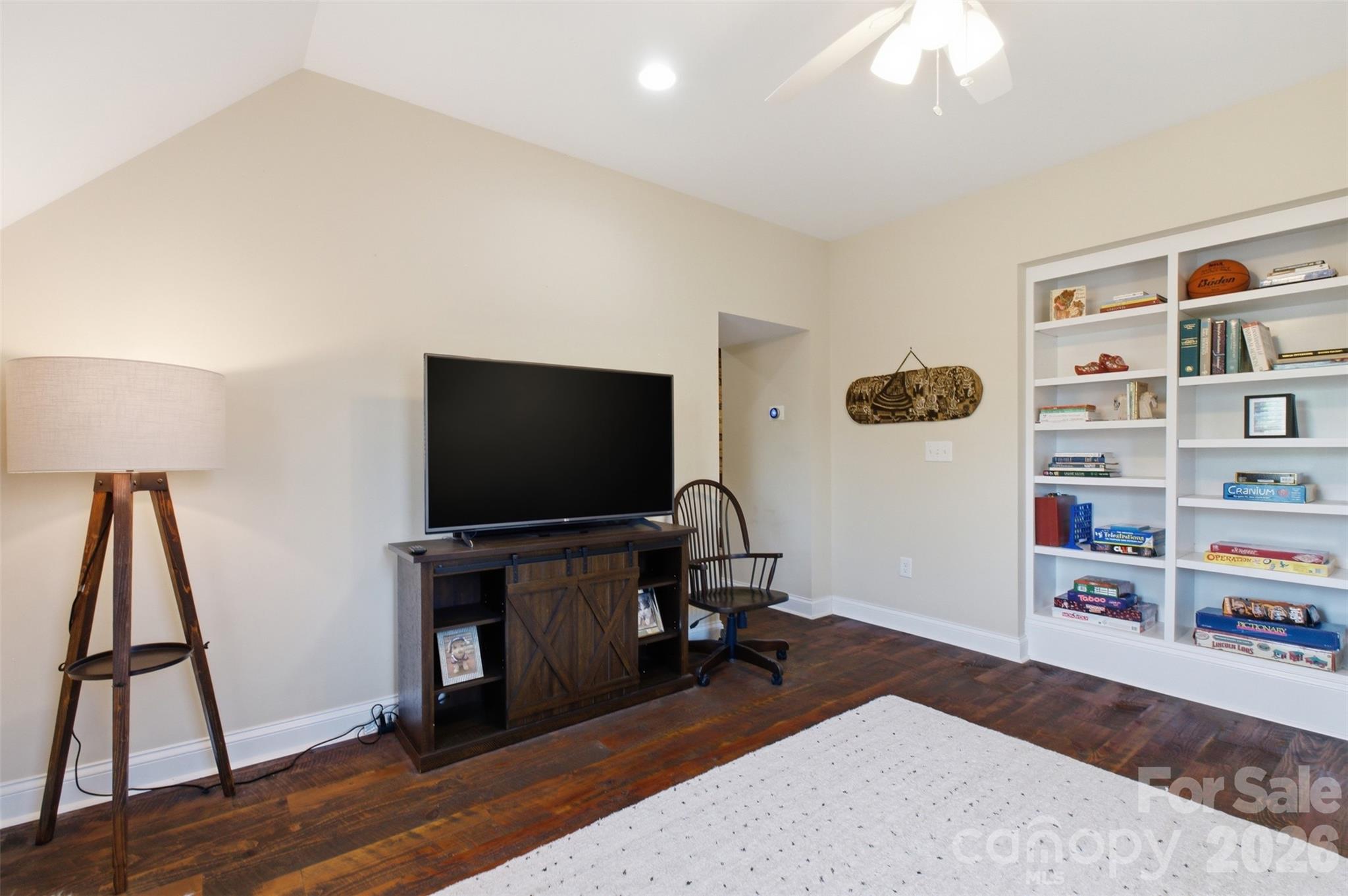 425 Bridlepath Trail Property Photo 27