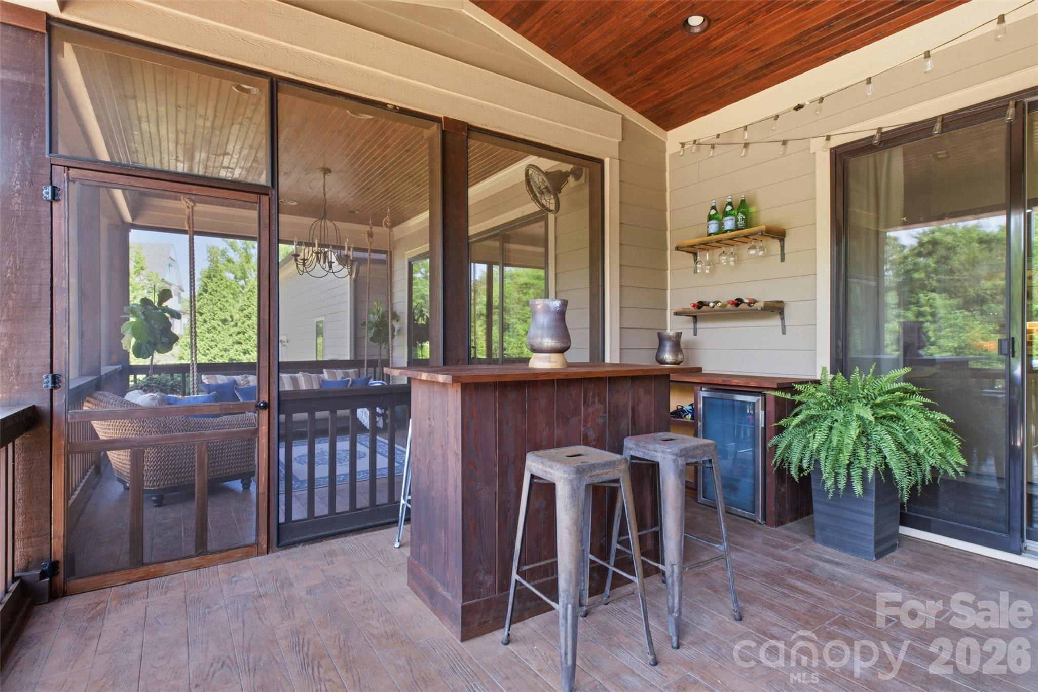 425 Bridlepath Trail Property Photo 37