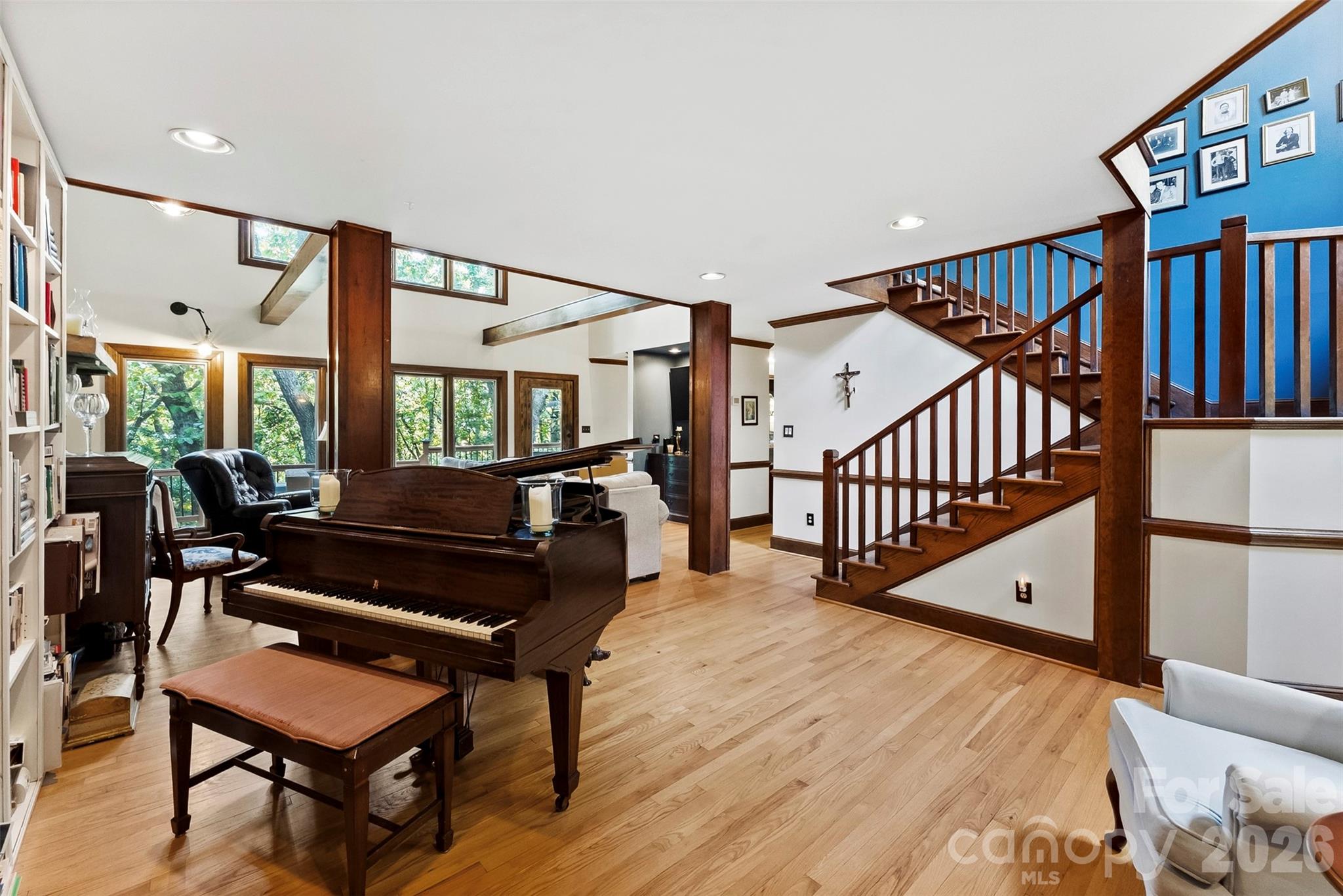 304 Eagles Walk Property Photo 4