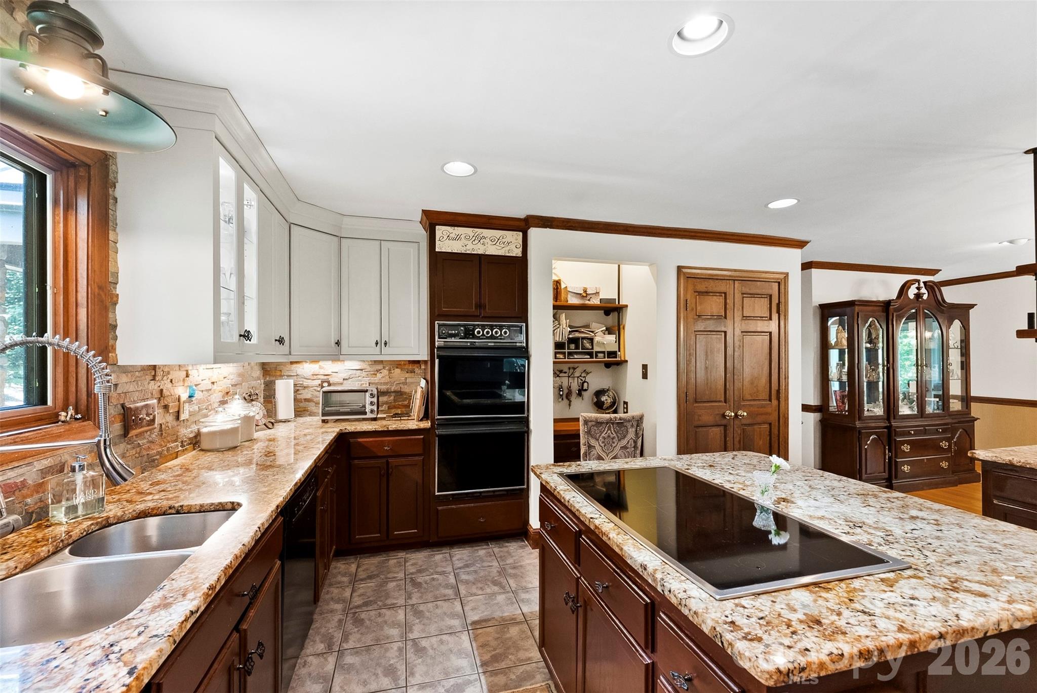 304 Eagles Walk Property Photo 14