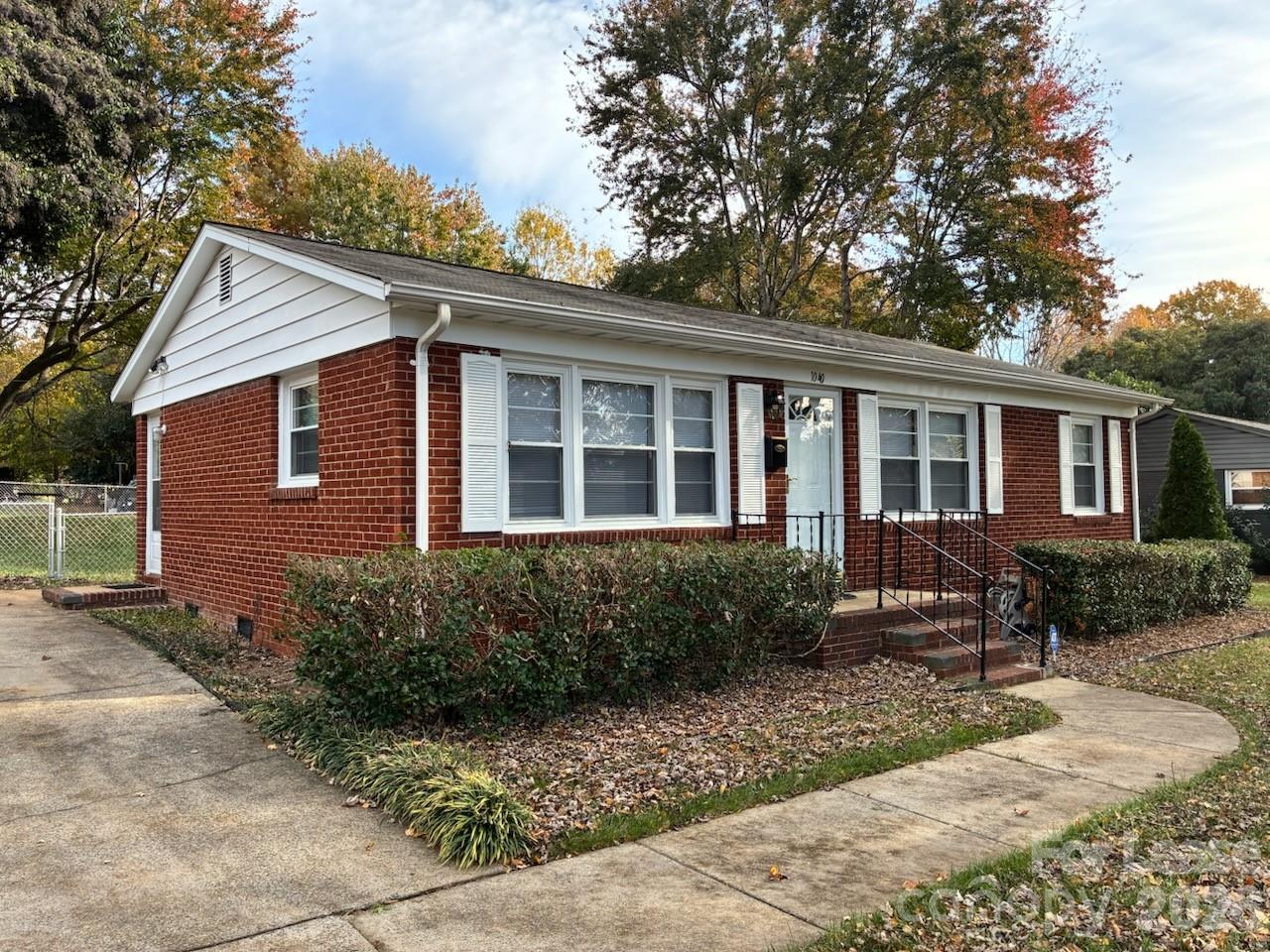 1040 Clanton Road Property Photo 1