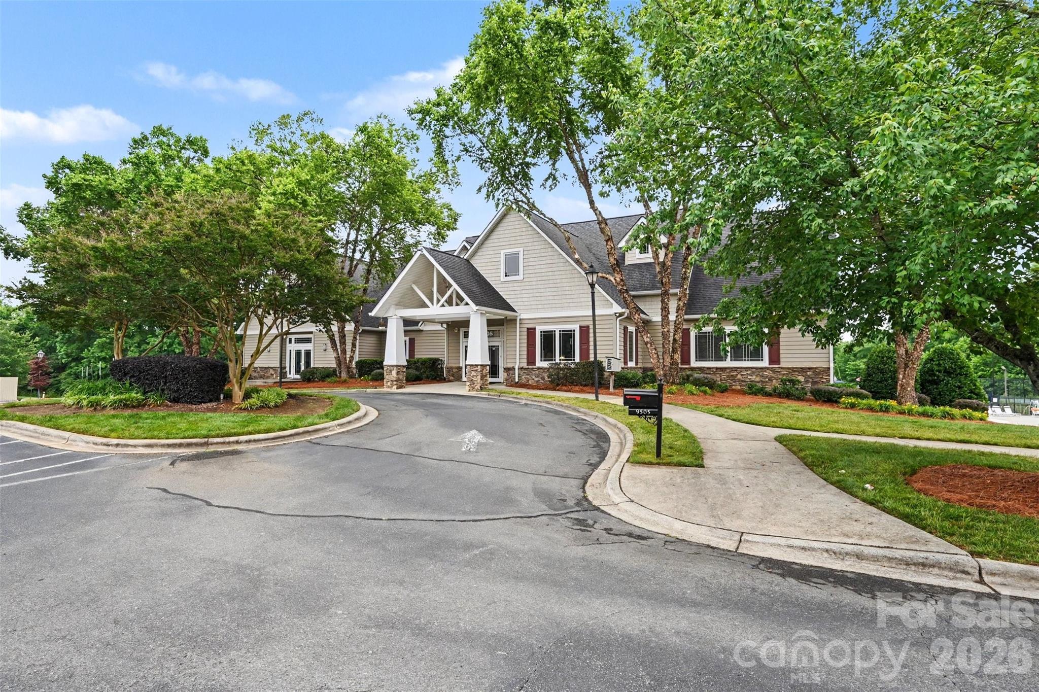 1631 Shadow Creek Street Property Photo 41