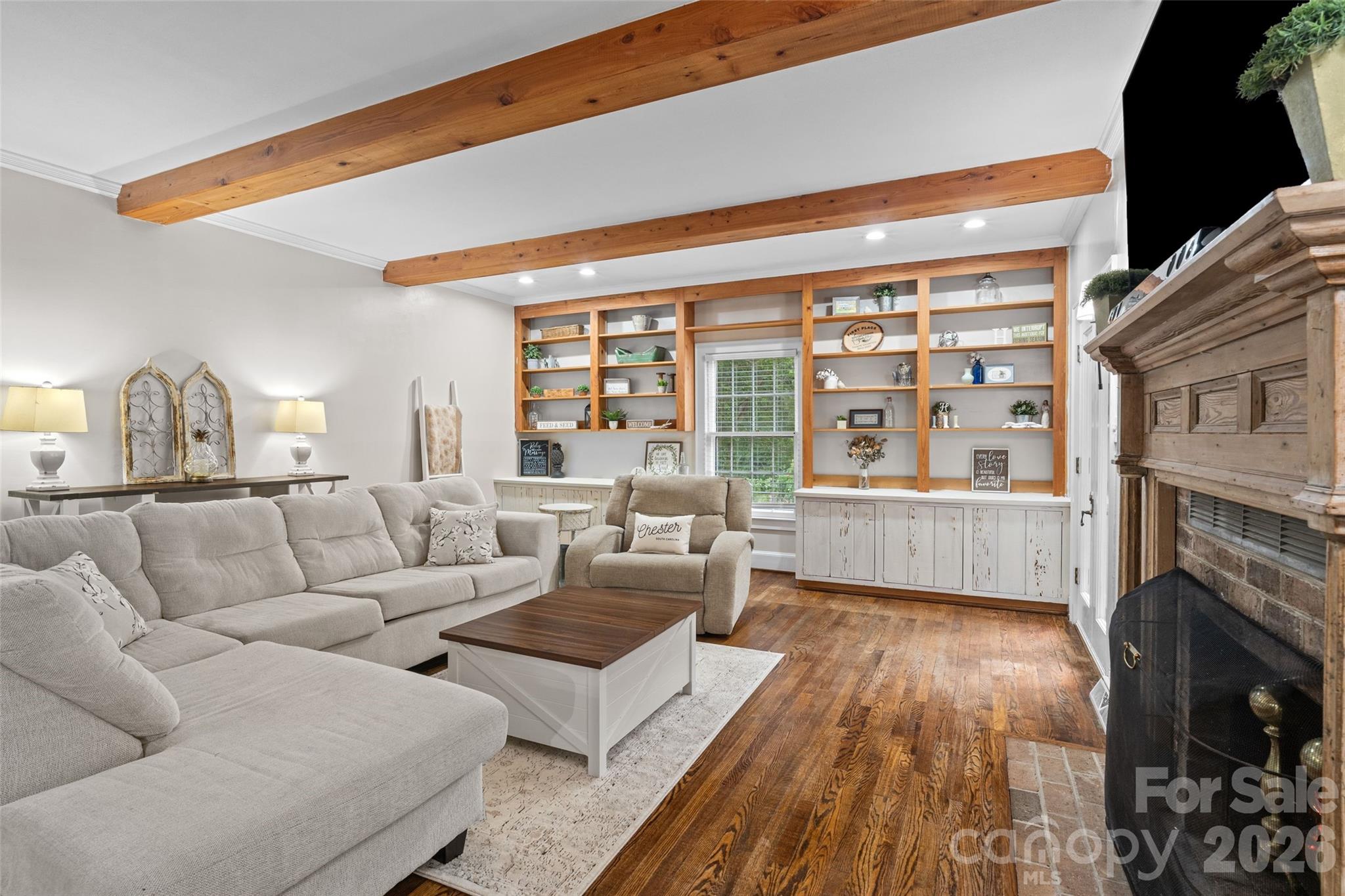 2520 Wooten Road Property Photo 6