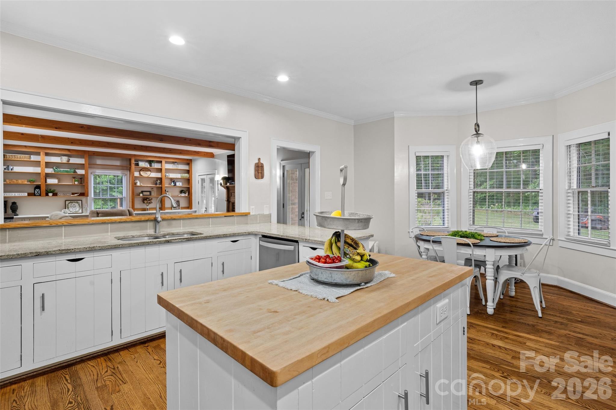 2520 Wooten Road Property Photo 8