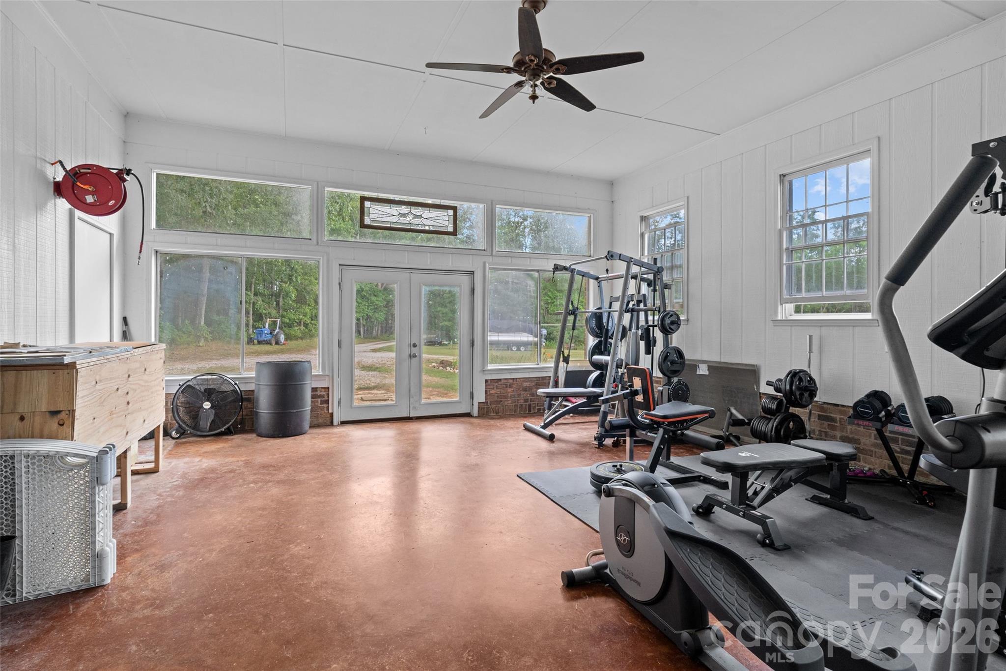 2520 Wooten Road Property Photo 13