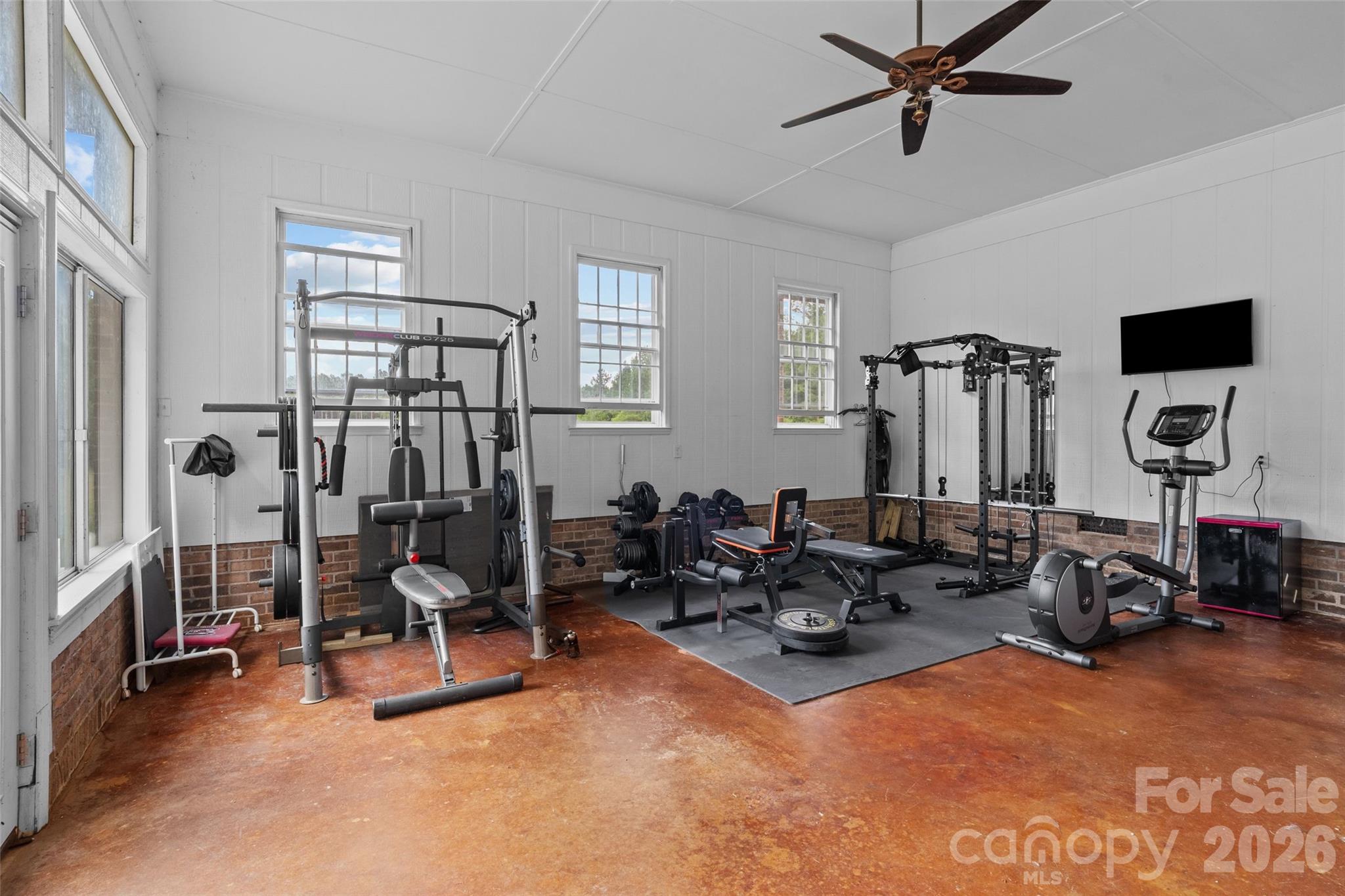 2520 Wooten Road Property Photo 14