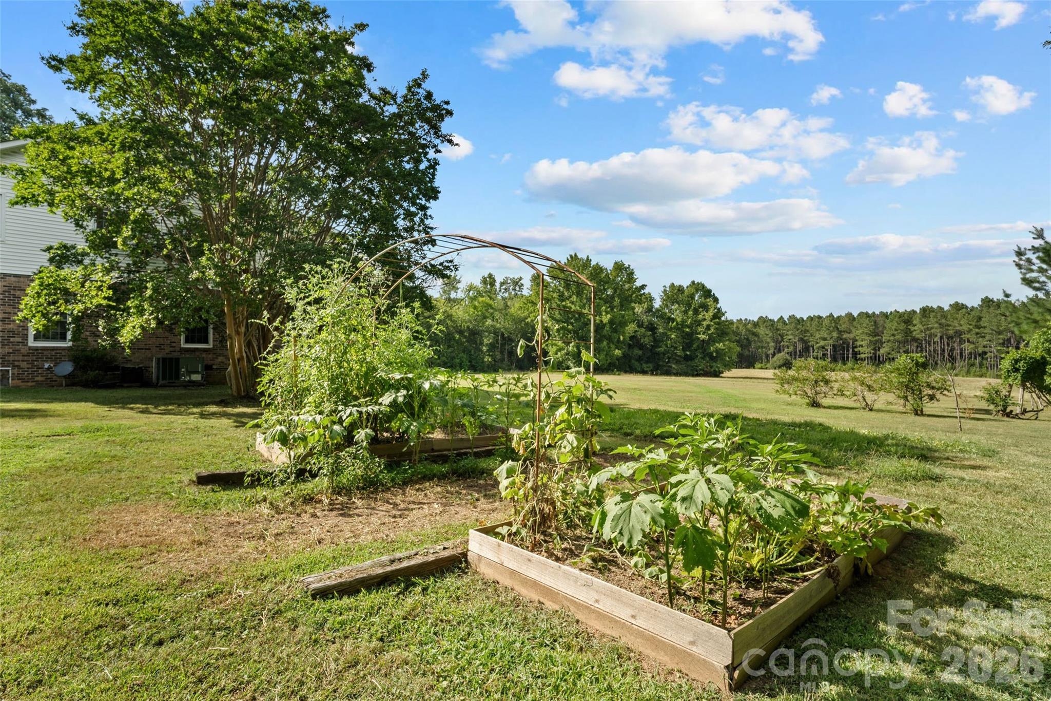 2520 Wooten Road Property Photo 27