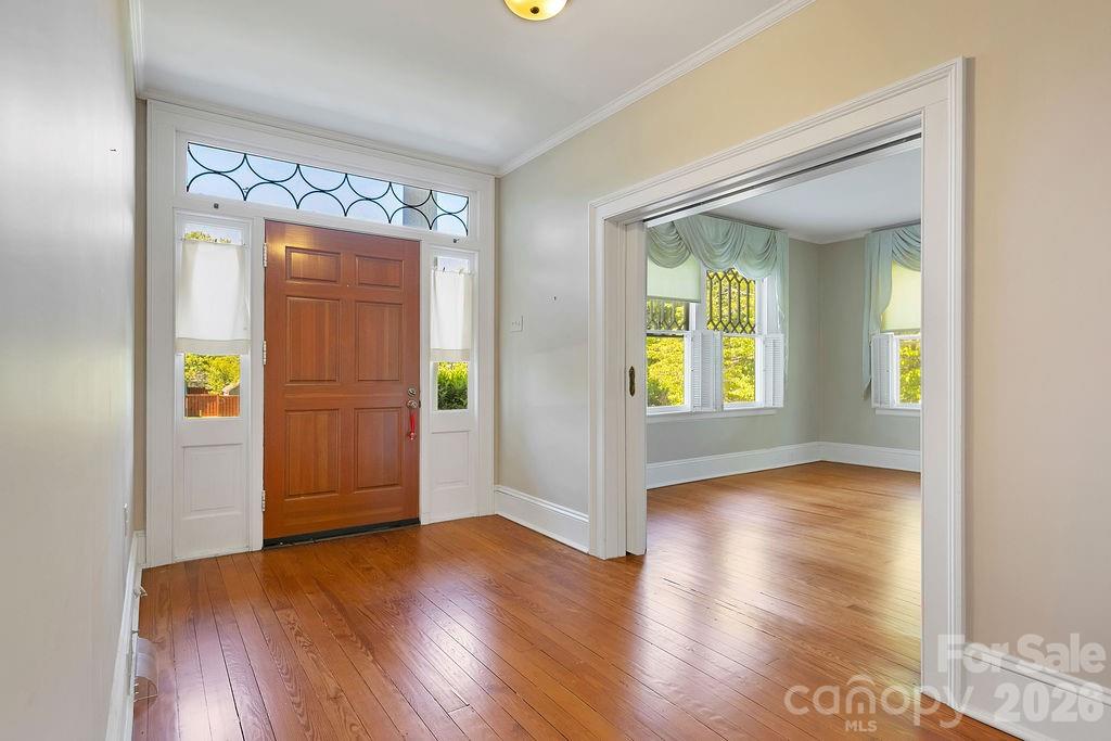 208 Probart Street Property Photo 8