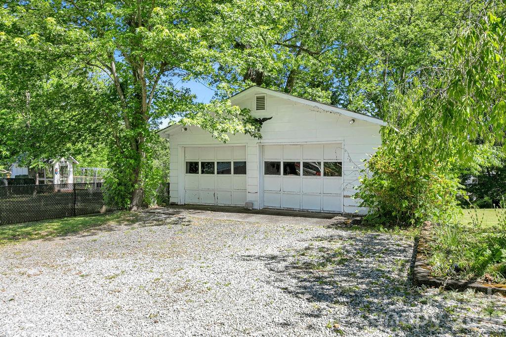 208 Probart Street Property Photo 46