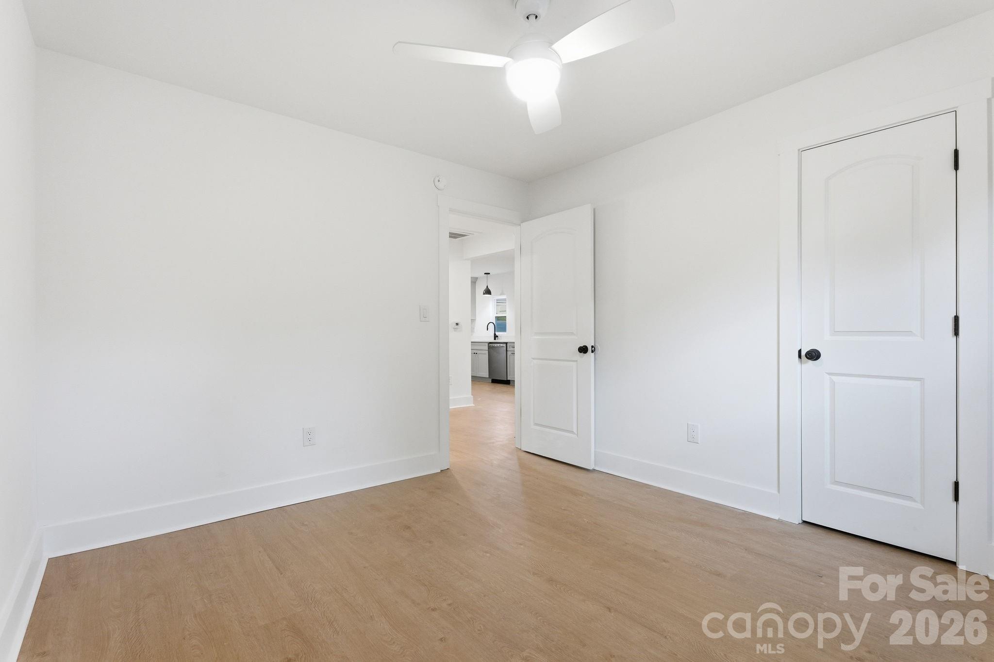 200 W 17th Street Property Photo 7