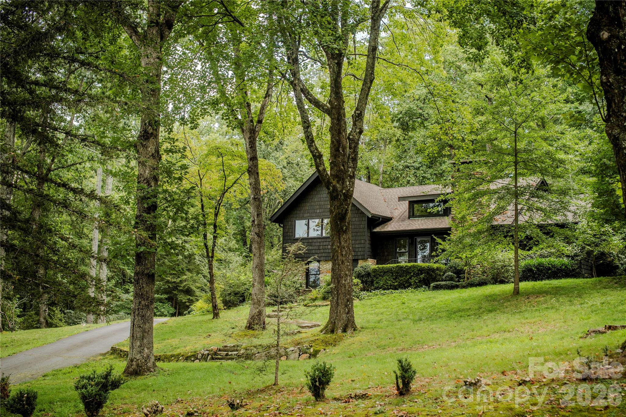212 Se Shore Drive Property Photo 3