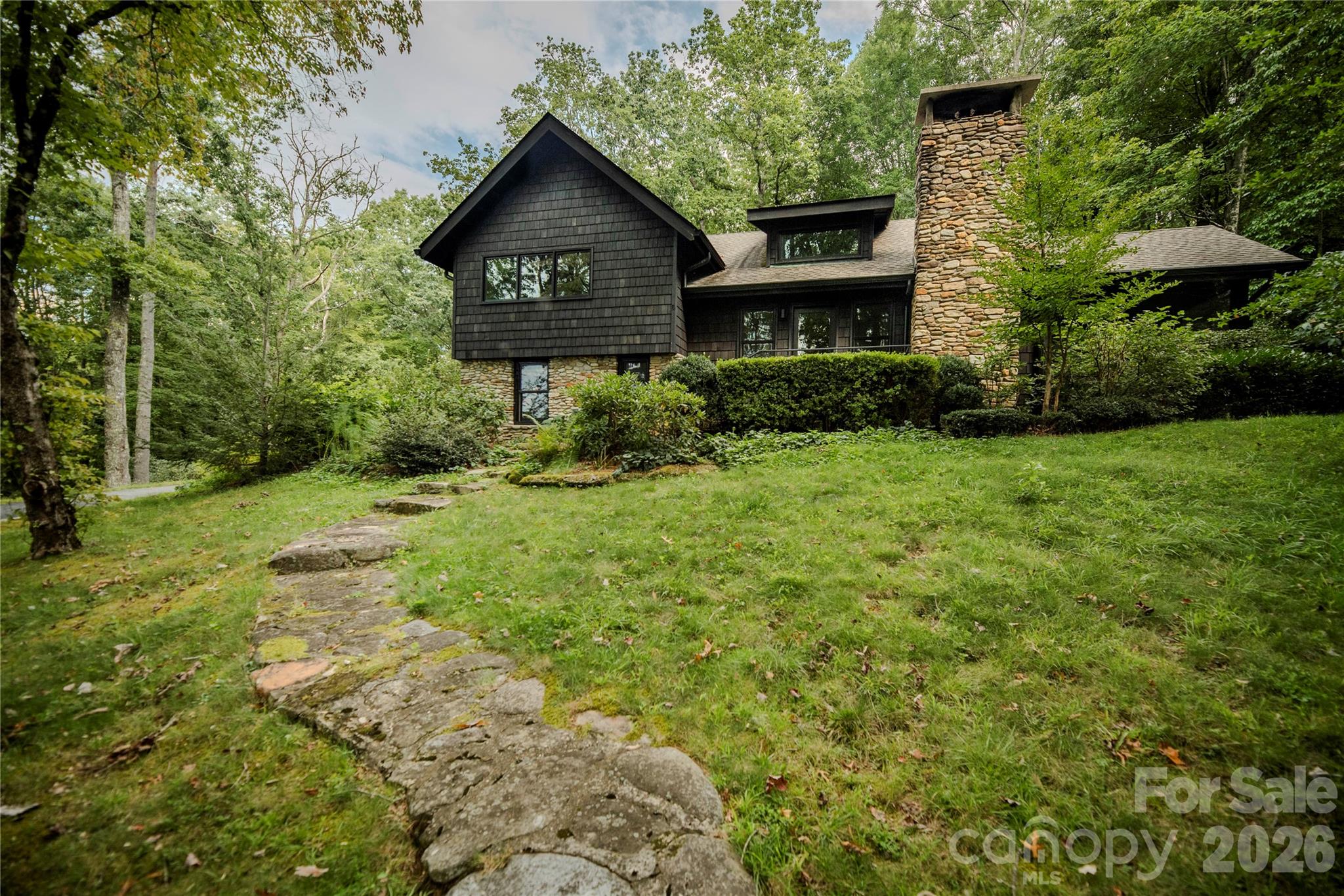 212 Se Shore Drive Property Photo 5