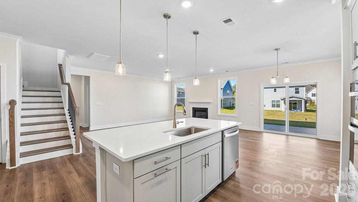 1047 Tundra Swan Drive Property Photo 12
