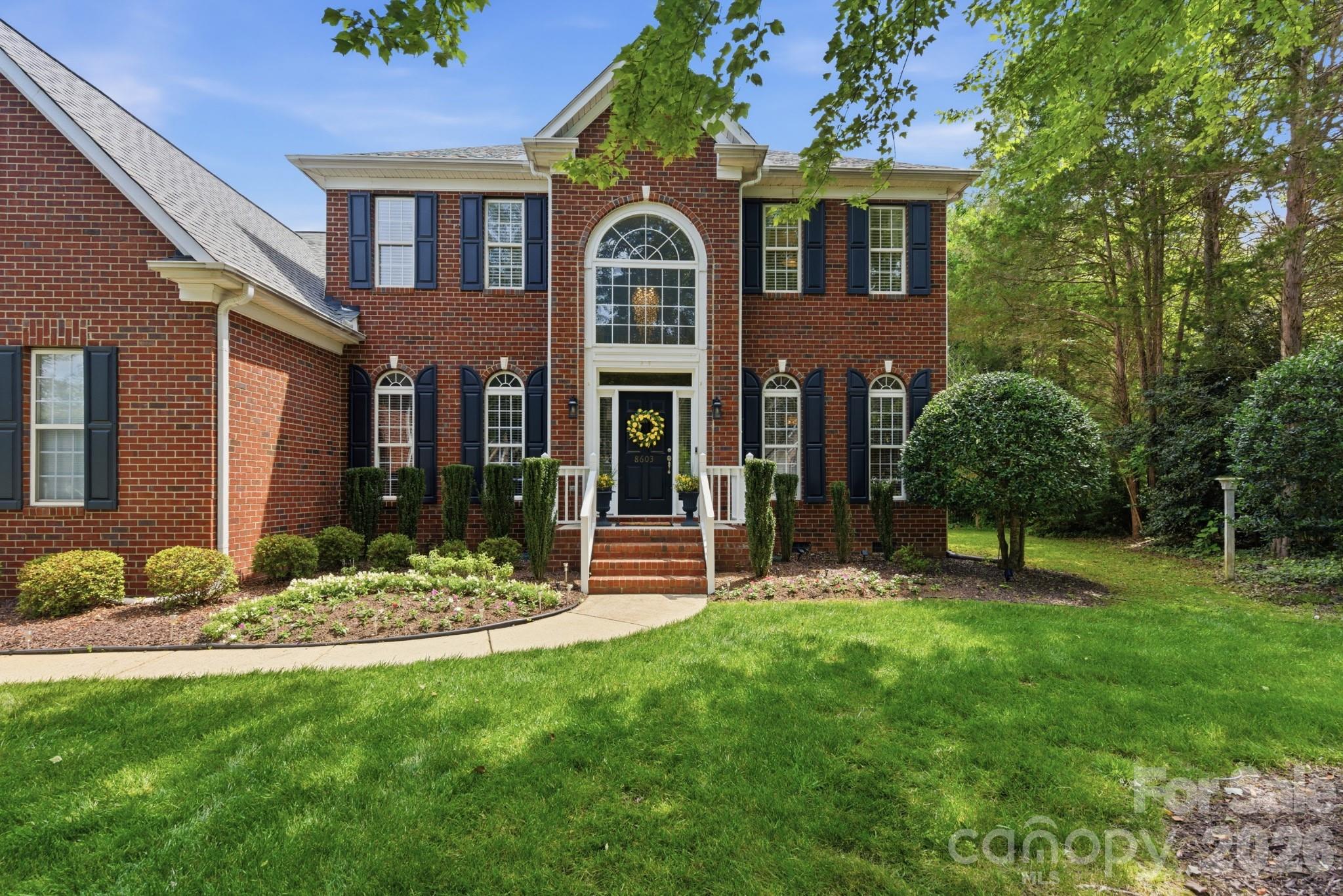 8603 Tintinhull Lane Property Photo 2