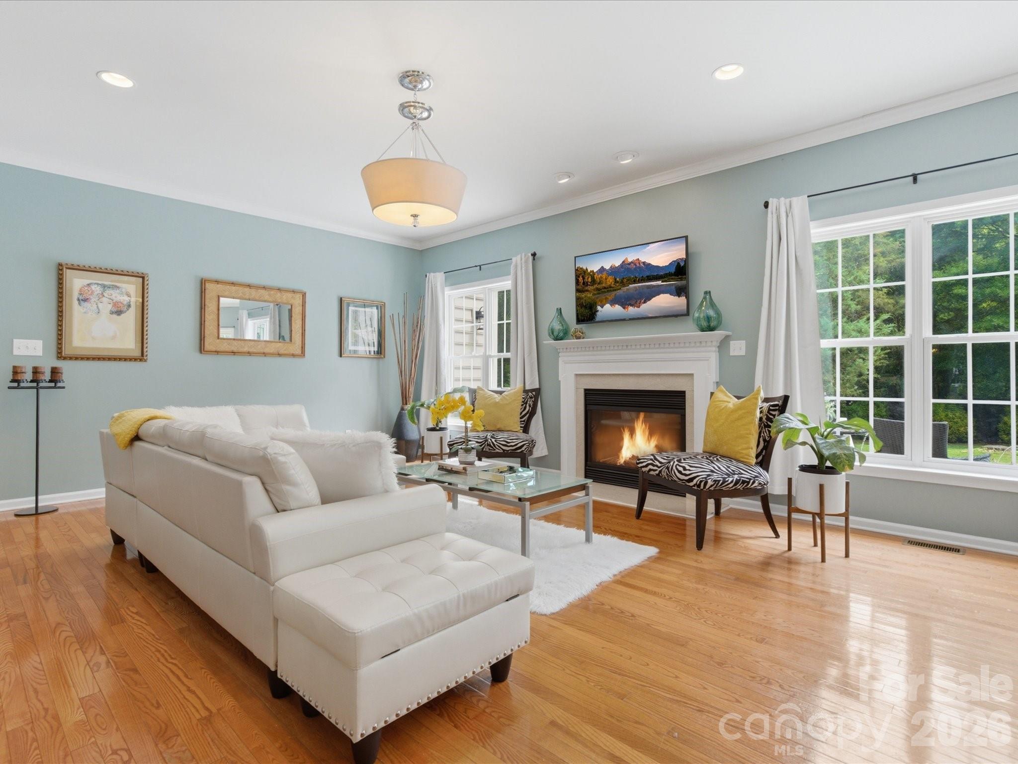8603 Tintinhull Lane Property Photo 12