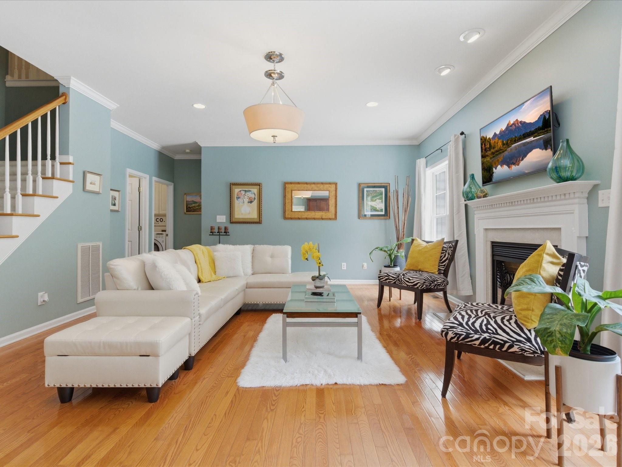 8603 Tintinhull Lane Property Photo 13