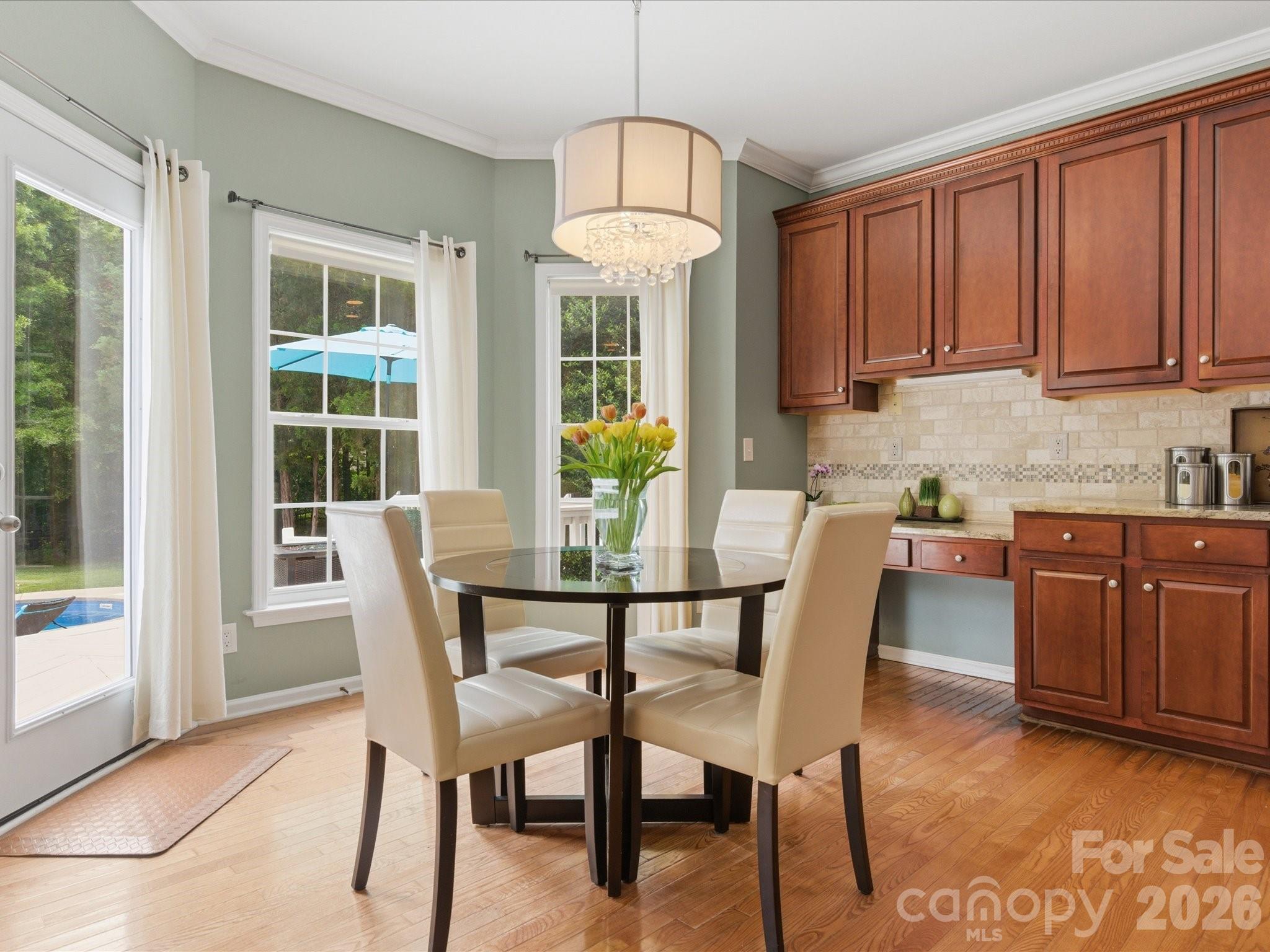 8603 Tintinhull Lane Property Photo 17