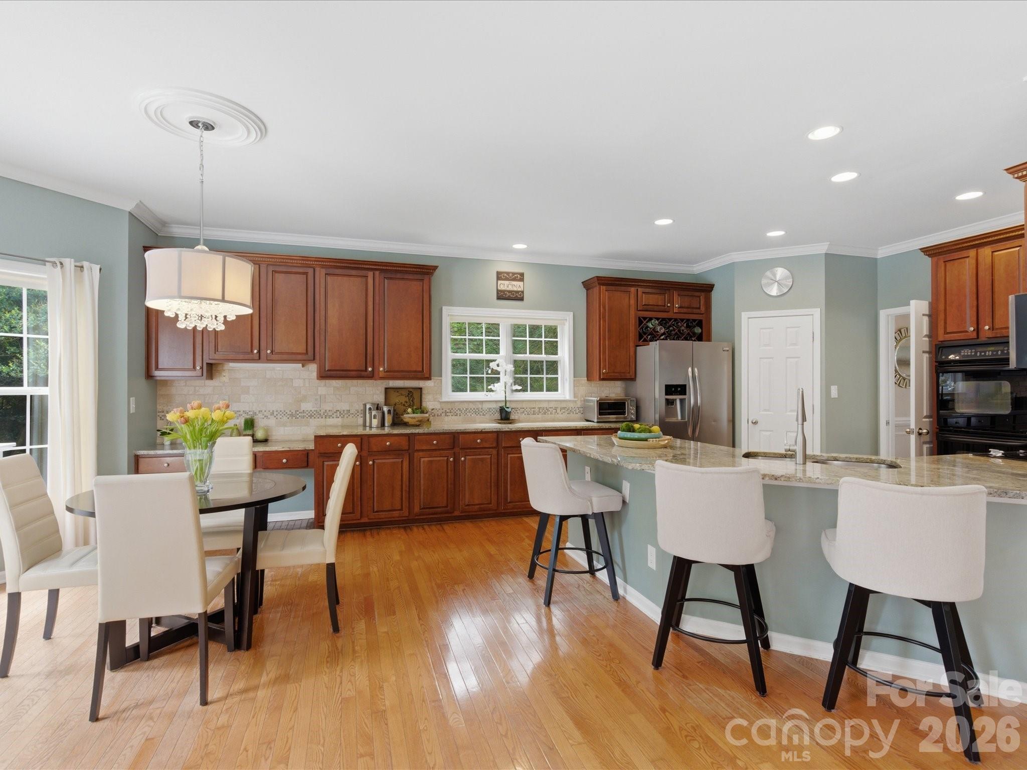 8603 Tintinhull Lane Property Photo 18