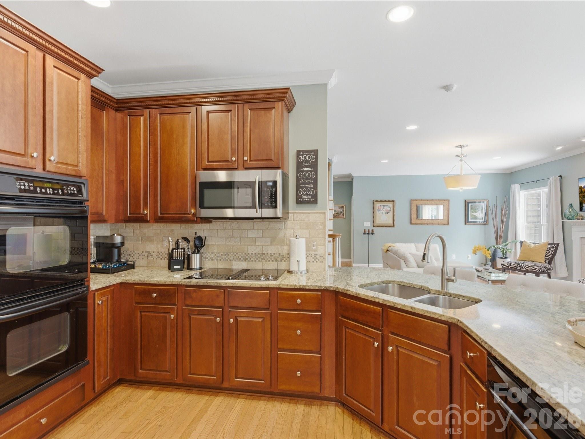8603 Tintinhull Lane Property Photo 21