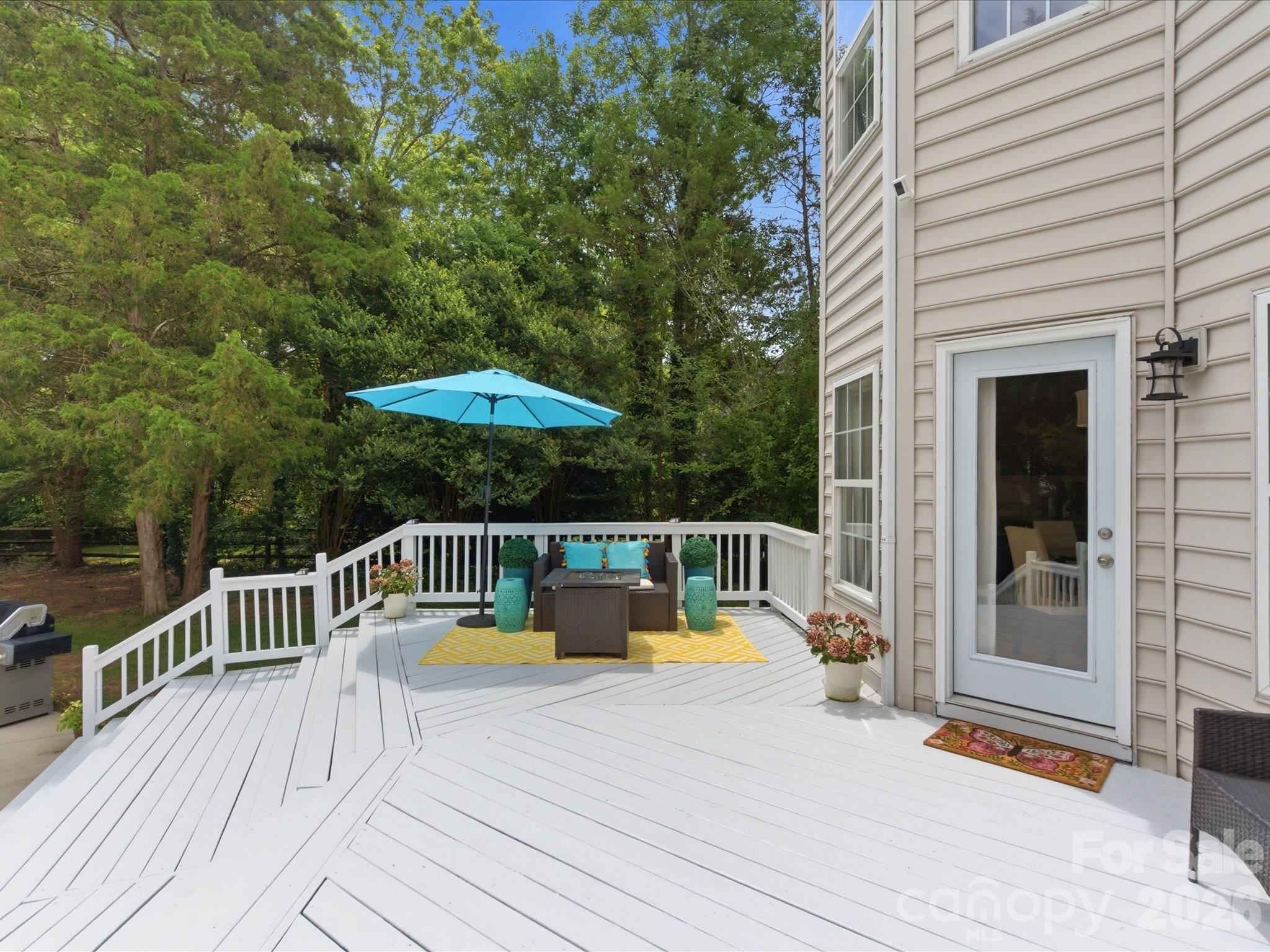 8603 Tintinhull Lane Property Photo 43