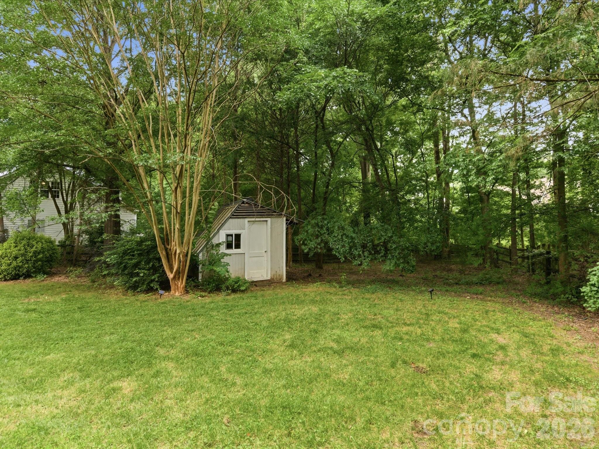 8603 Tintinhull Lane Property Photo 46