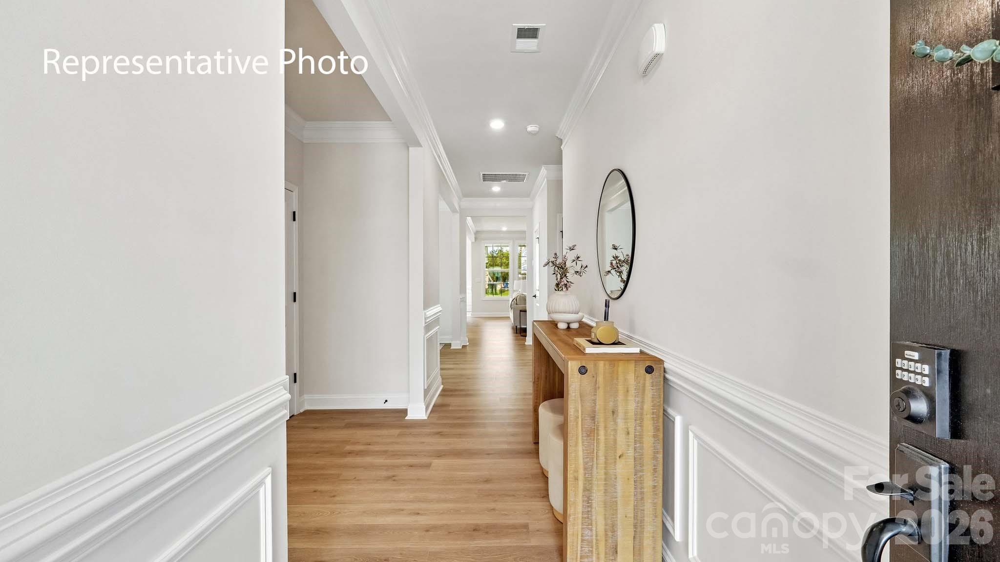 2858 Atwater Pond Circle Property Photo 2