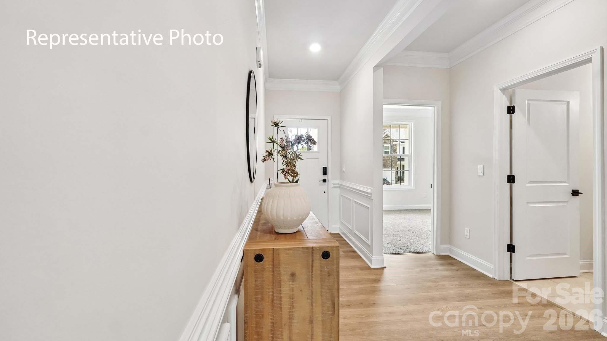 2858 Atwater Pond Circle Property Photo 3