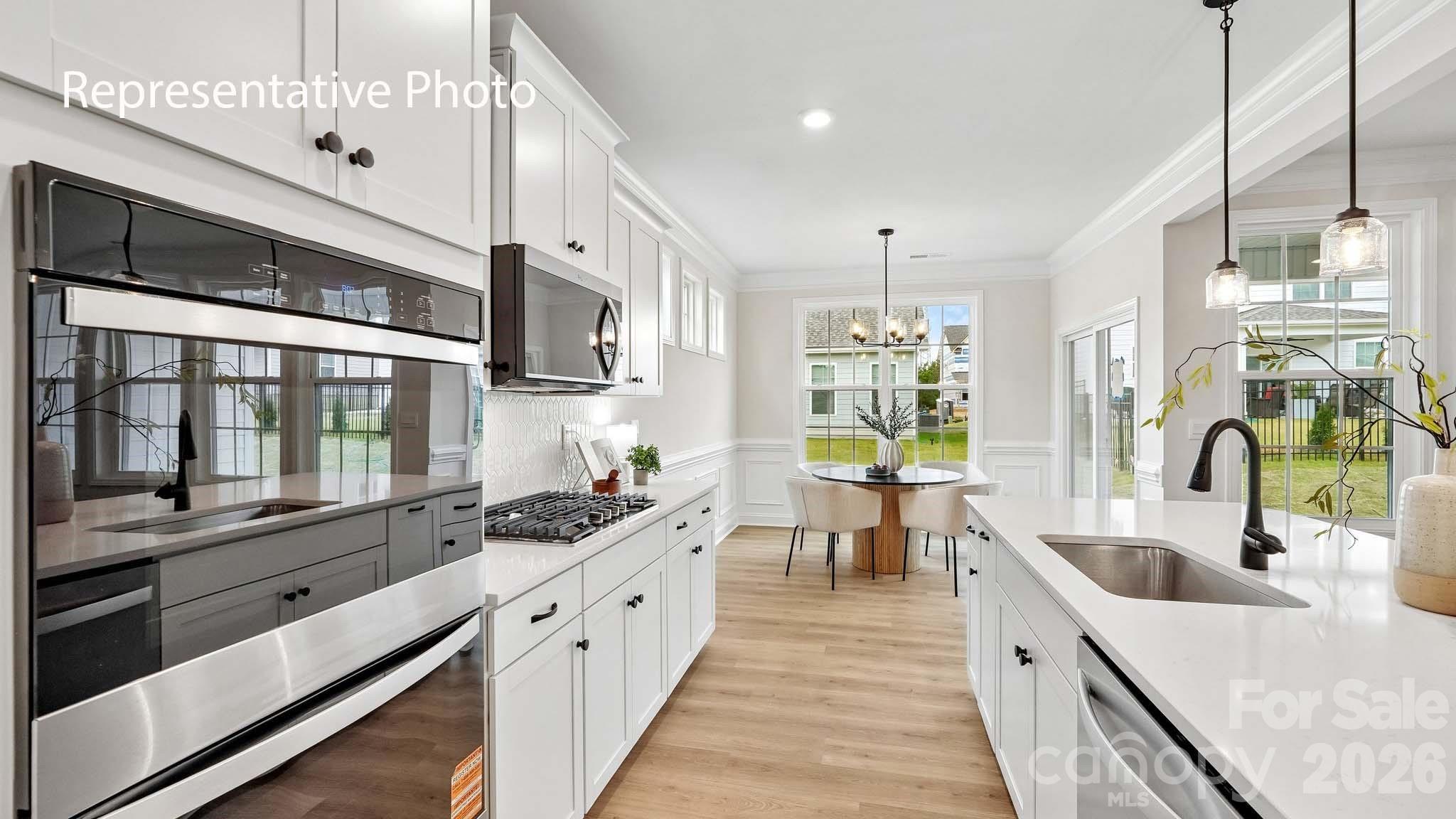 2858 Atwater Pond Circle Property Photo 11