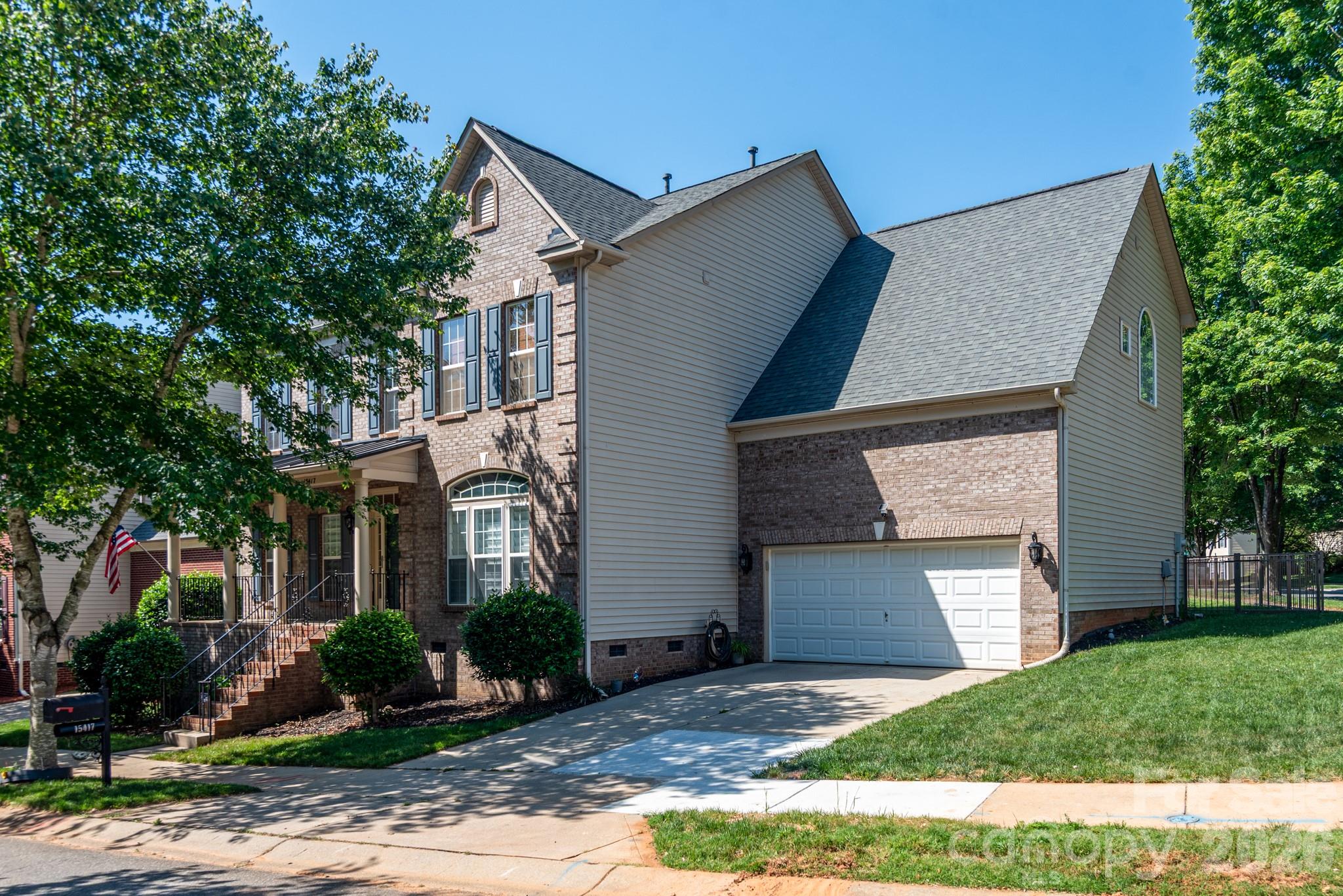 15417 Troubadour Lane Property Photo 2