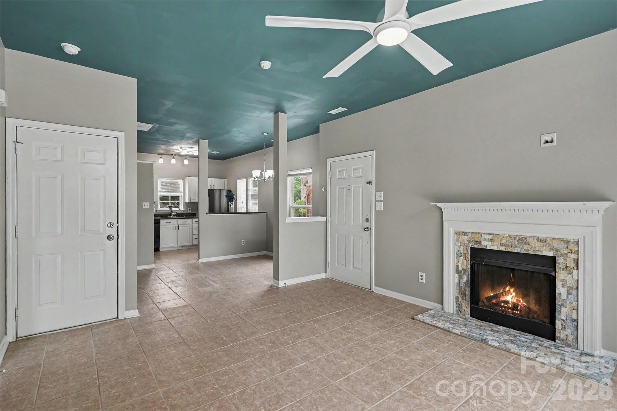 8917 Cinnabay Drive Property Photo 4
